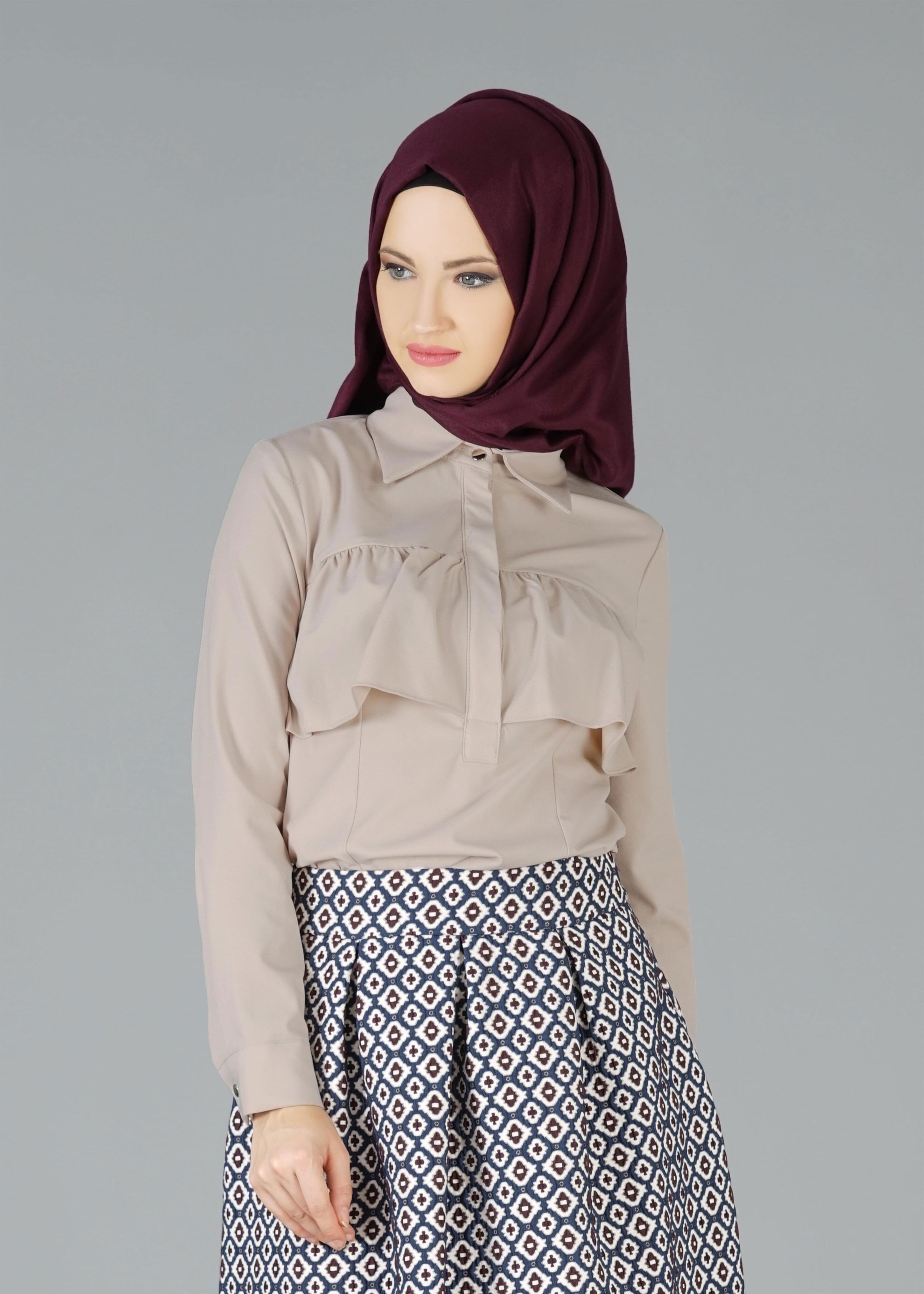 Tesettür giyim BEJ VOLAN DETAYLI BLUZ 4783 