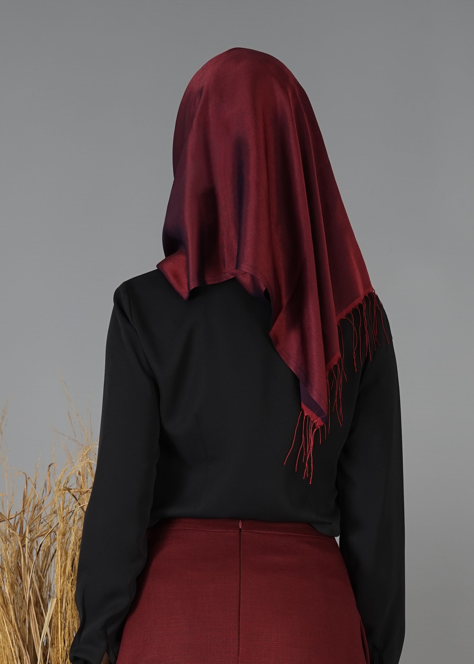 Tesettür giyim SİYAH GİZLİ DÜĞMELİ BLUZ 4793 