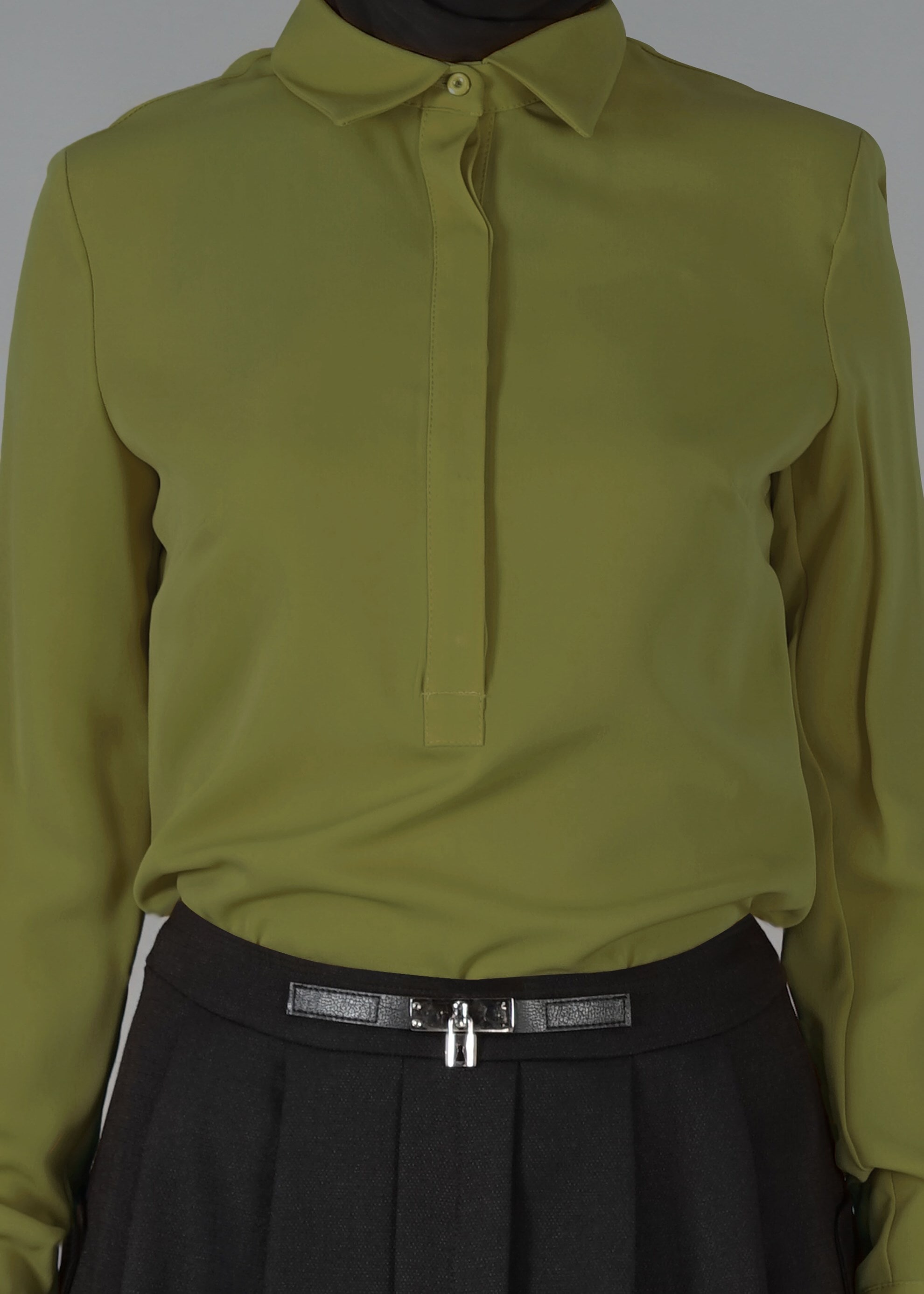 Tesettür giyim YEŞİL GİZLİ DÜĞMELİ BLUZ 4793 