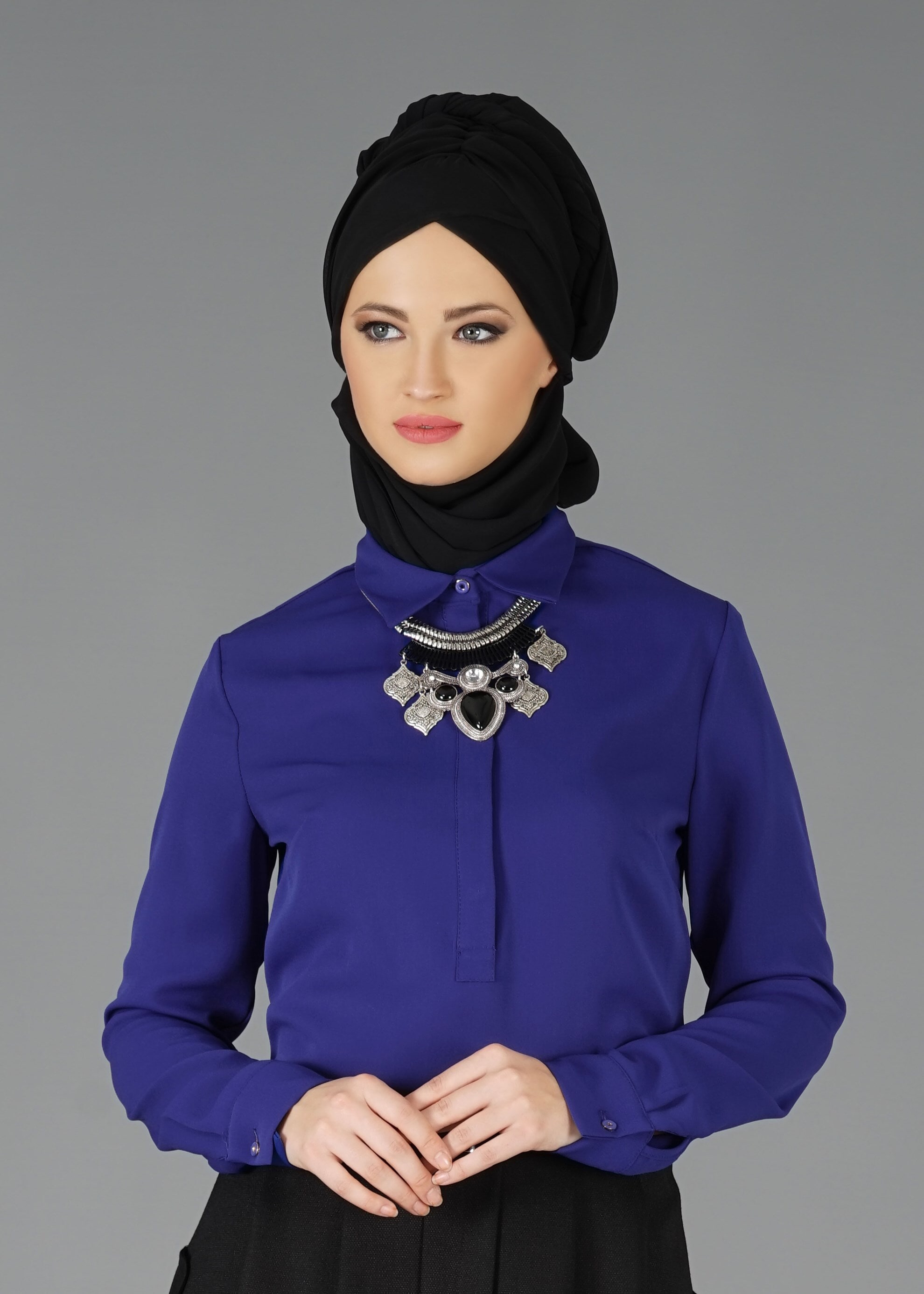 Tesettür giyim LACİVERT GİZLİ DÜĞMELİ BLUZ 4793 