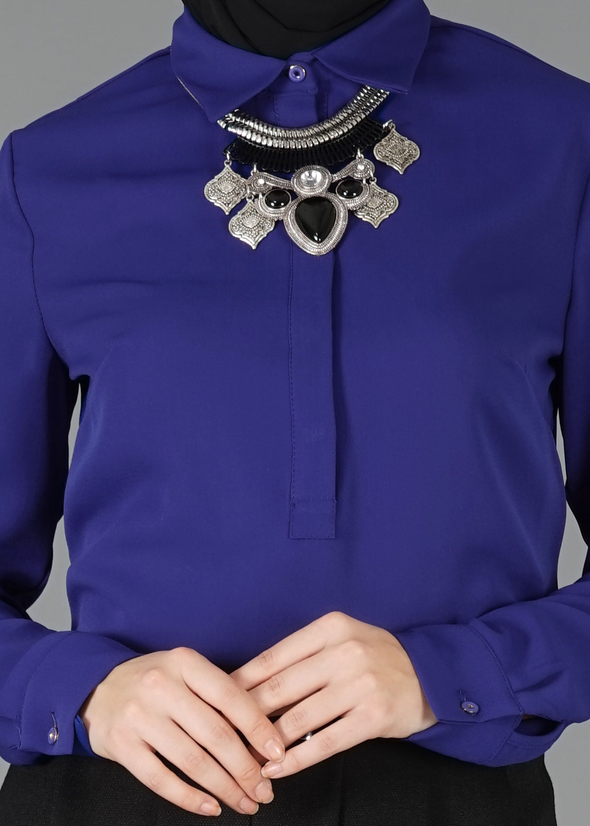 Tesettür giyim LACİVERT GİZLİ DÜĞMELİ BLUZ 4793 