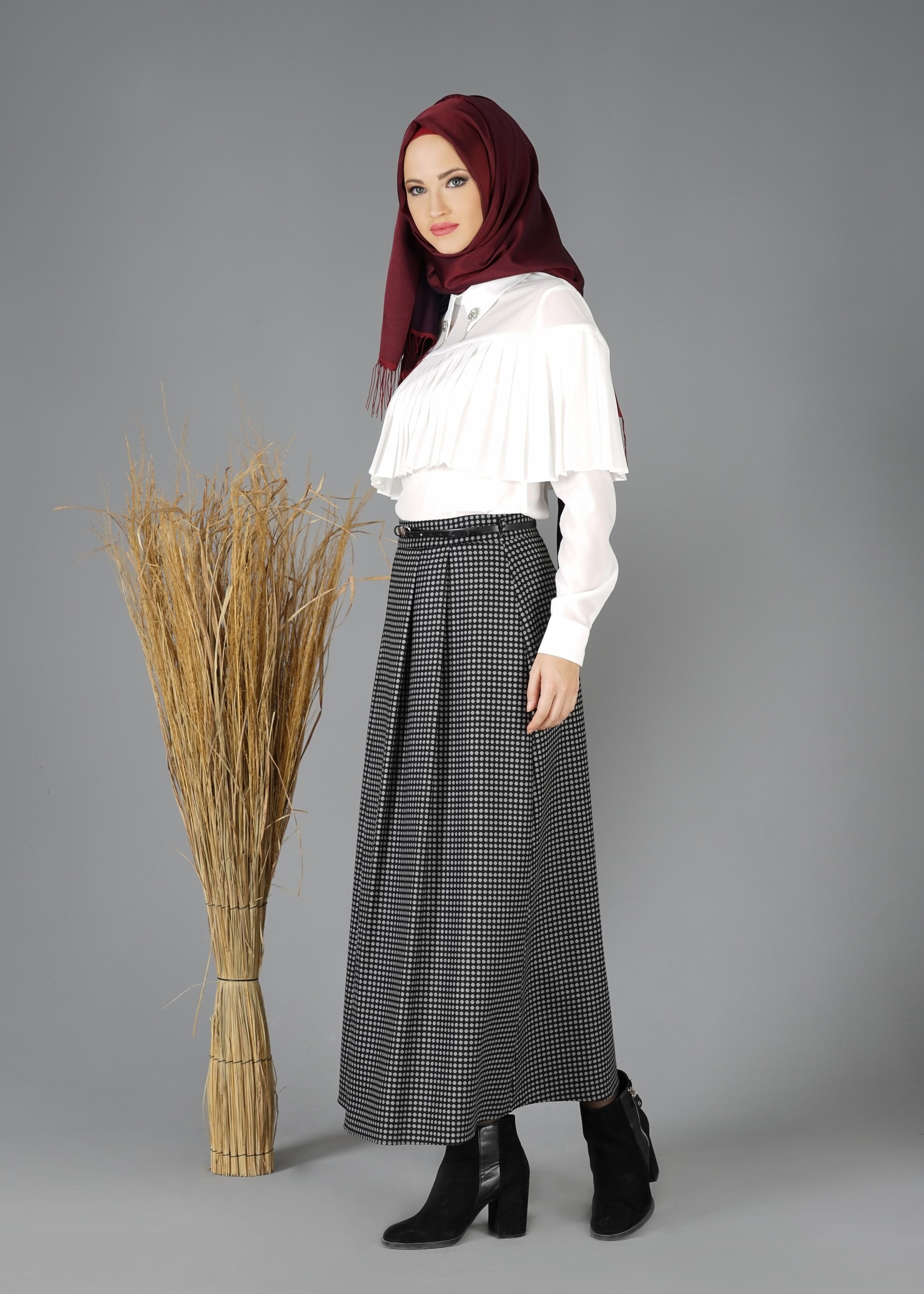 Tesettür giyim BEYAZ 4842 New Loren Tesettür Bluz 36/44 TEK38