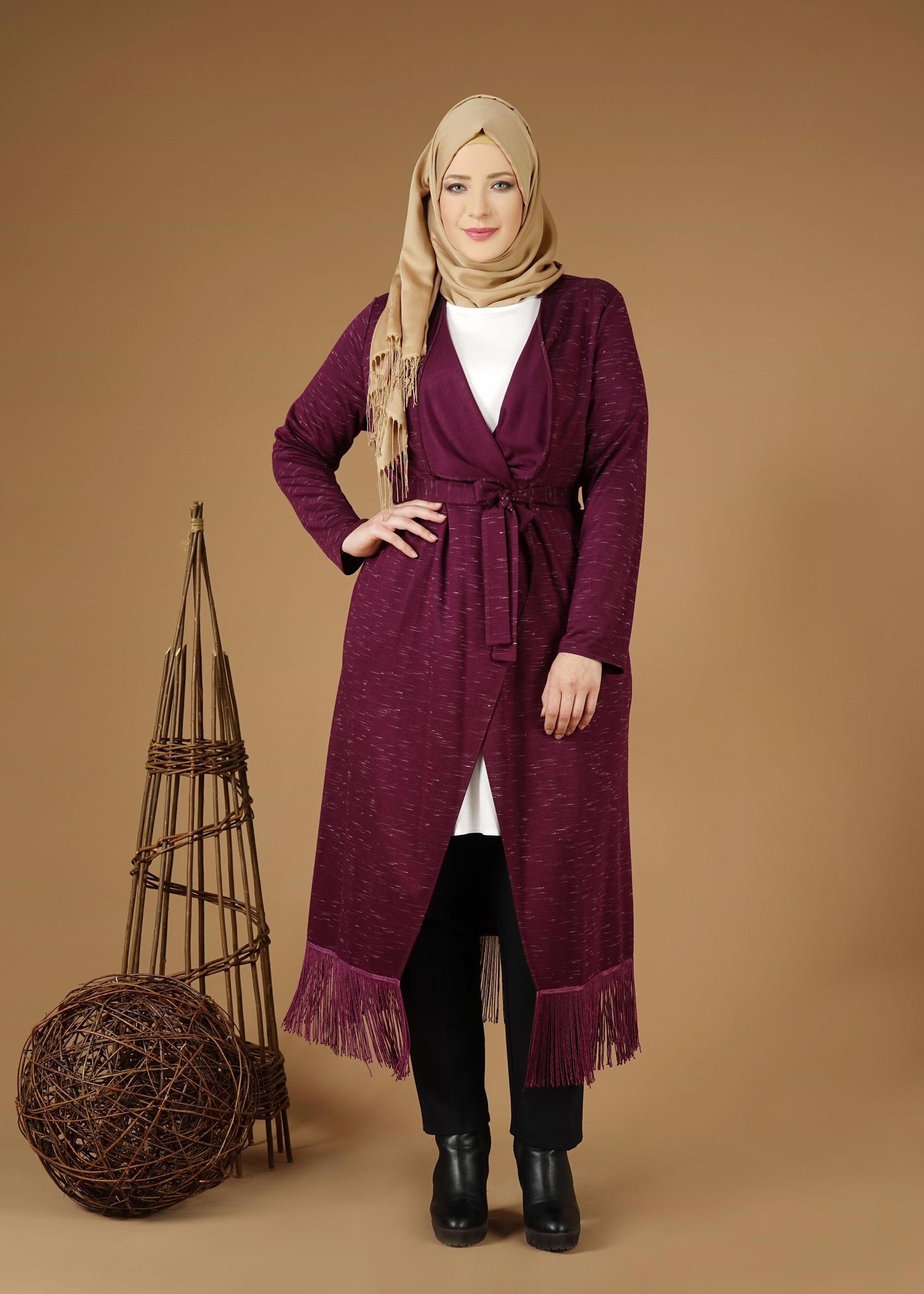 Tesettür giyim MOR KUŞAKLI ETEK UCU PÜSKÜLLÜ HIRKA 2643 