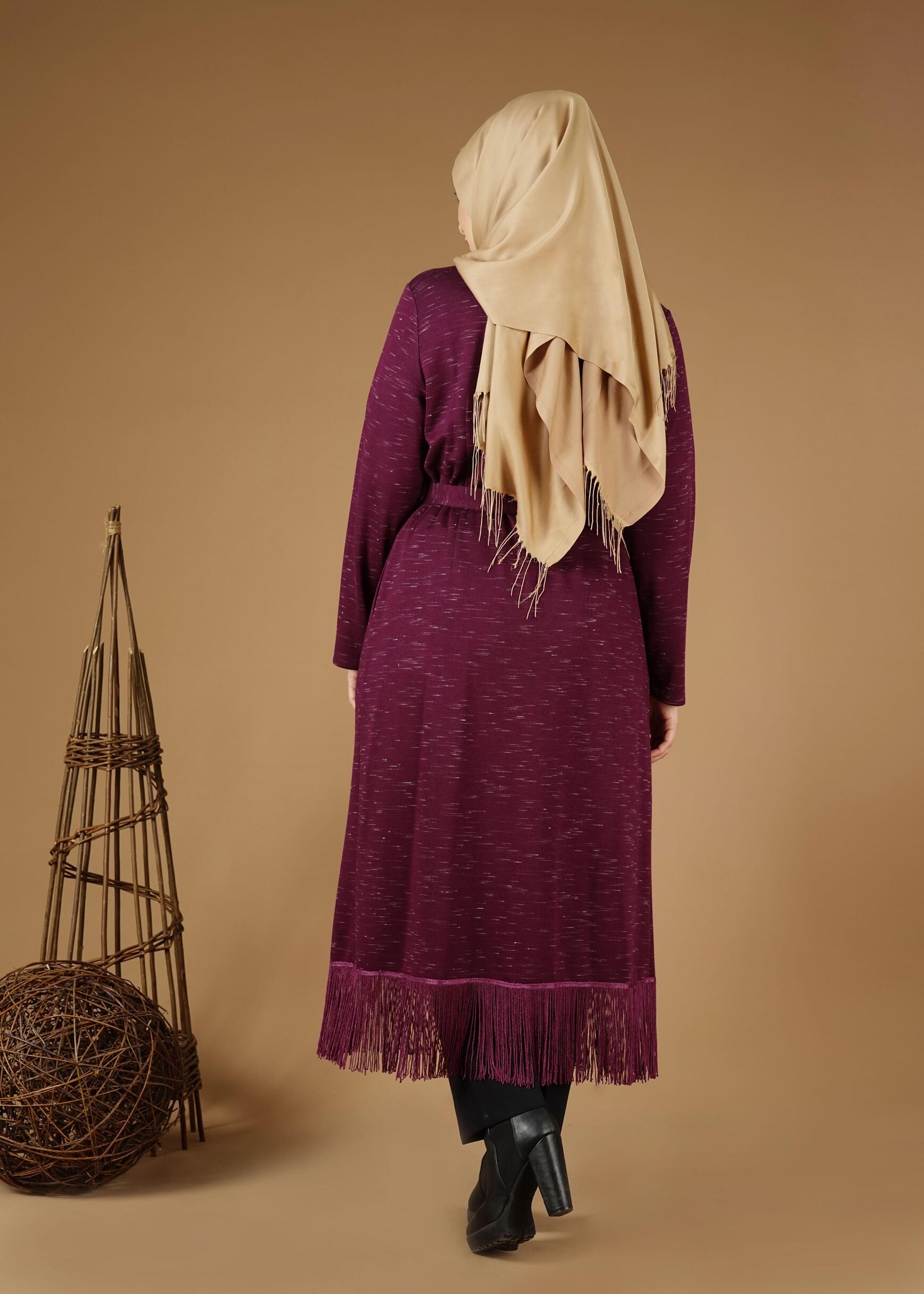 Tesettür giyim MOR KUŞAKLI ETEK UCU PÜSKÜLLÜ HIRKA 2643 