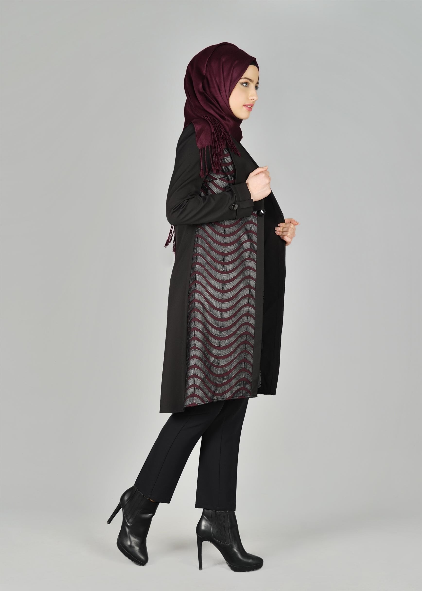 Tesettür giyim SİYAH DALGALI DESENLİ CEKET 4019