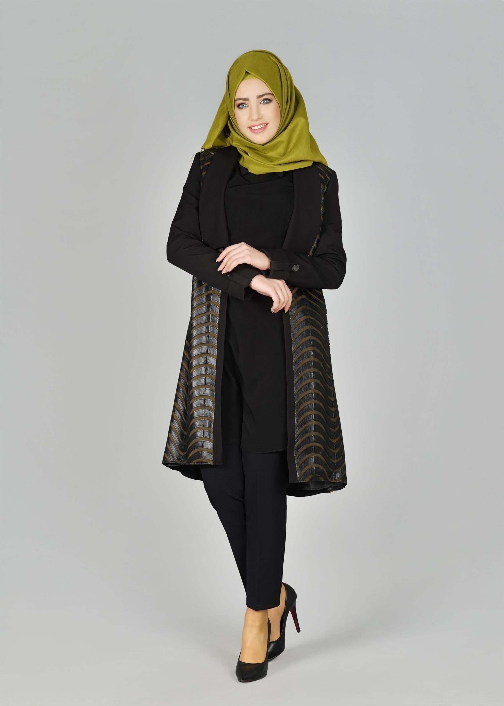 Tesettür giyim SİYAH DALGALI DESENLİ CEKET 4019