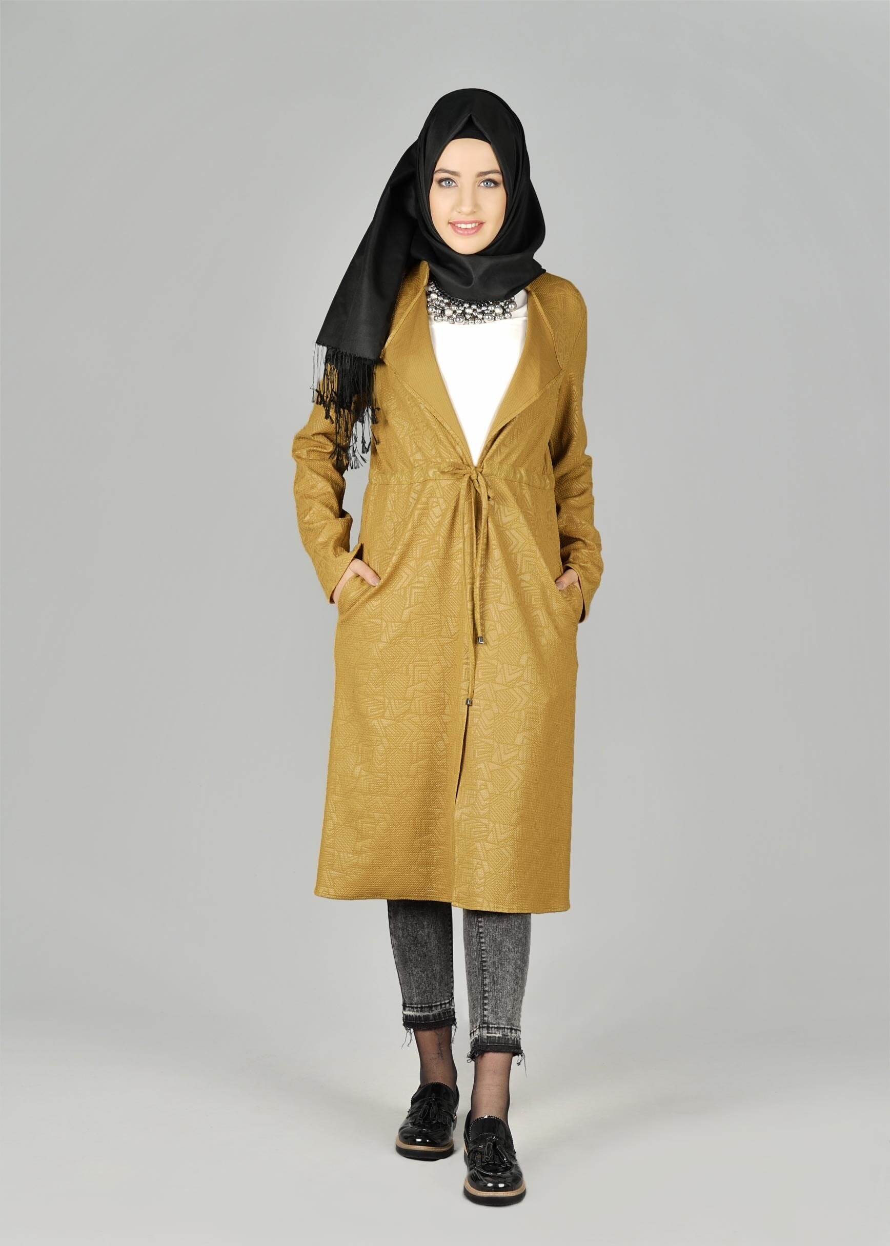 Tesettür giyim YEŞİL BELİ BÜZGÜLÜ DESENLİ CEKET 4053