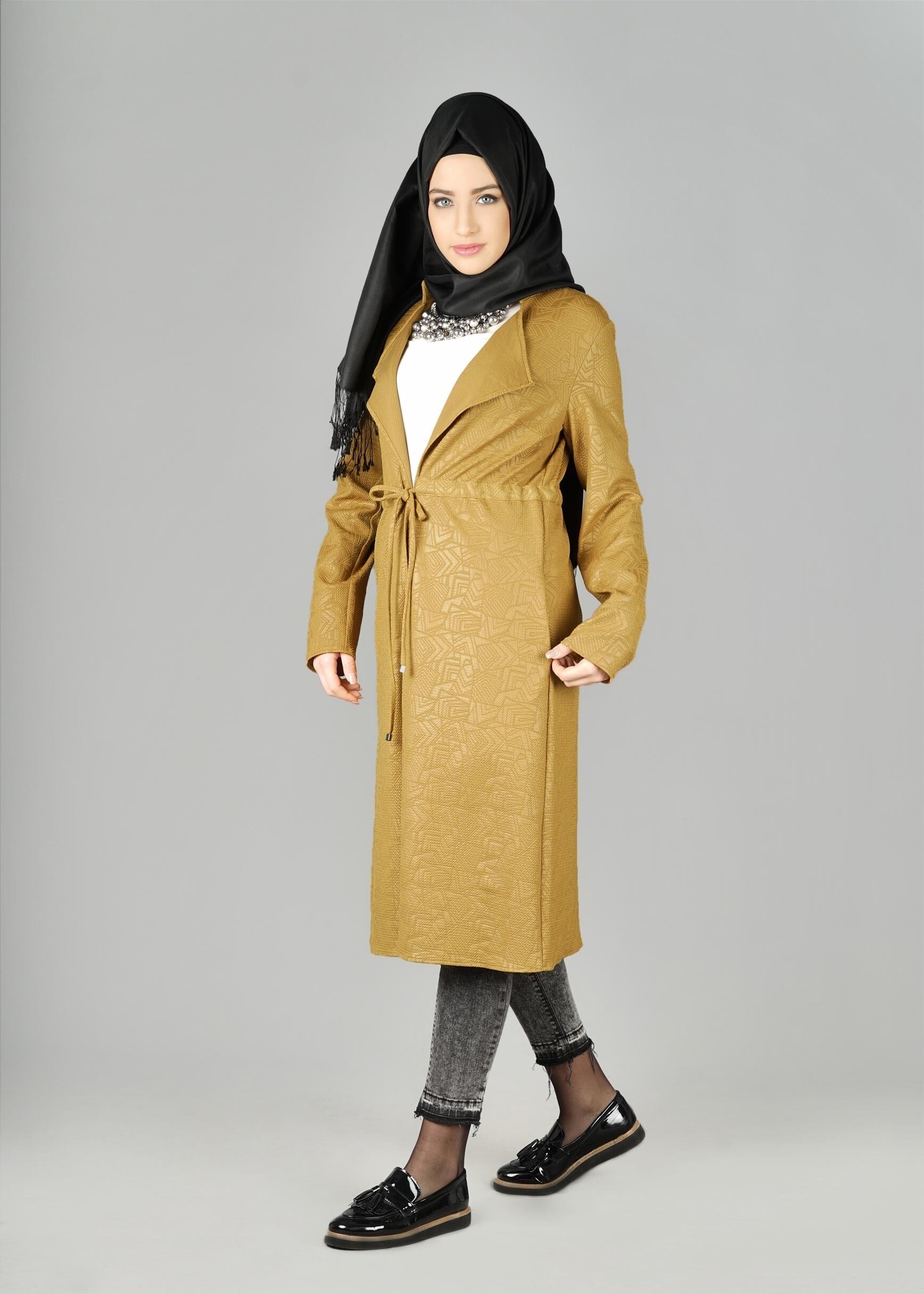 Tesettür giyim YEŞİL BELİ BÜZGÜLÜ DESENLİ CEKET 4053