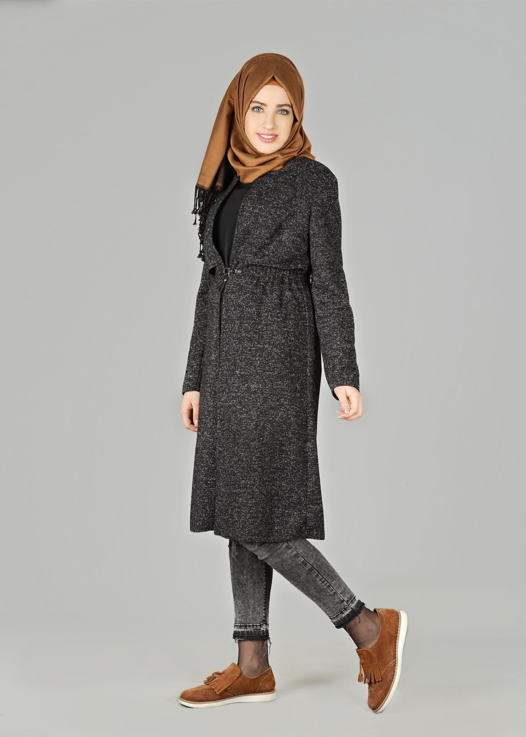 Tesettür giyim SİYAH BELİ BÜZGÜLÜ CEKET 4064
