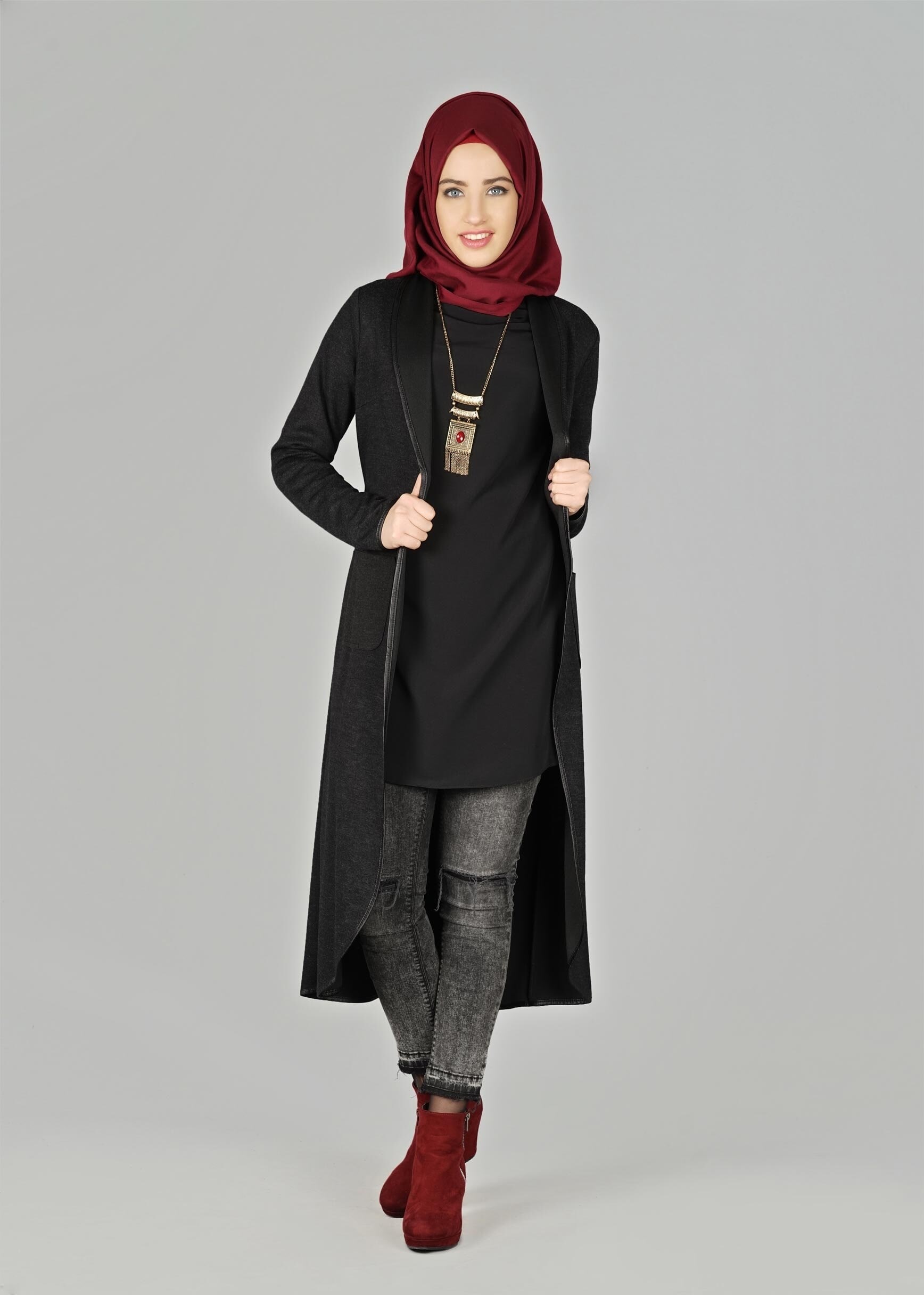 Tesettür giyim SİYAH BELİ KUŞAKLI DERİ BİYE DETAYLI CEKET 4754 