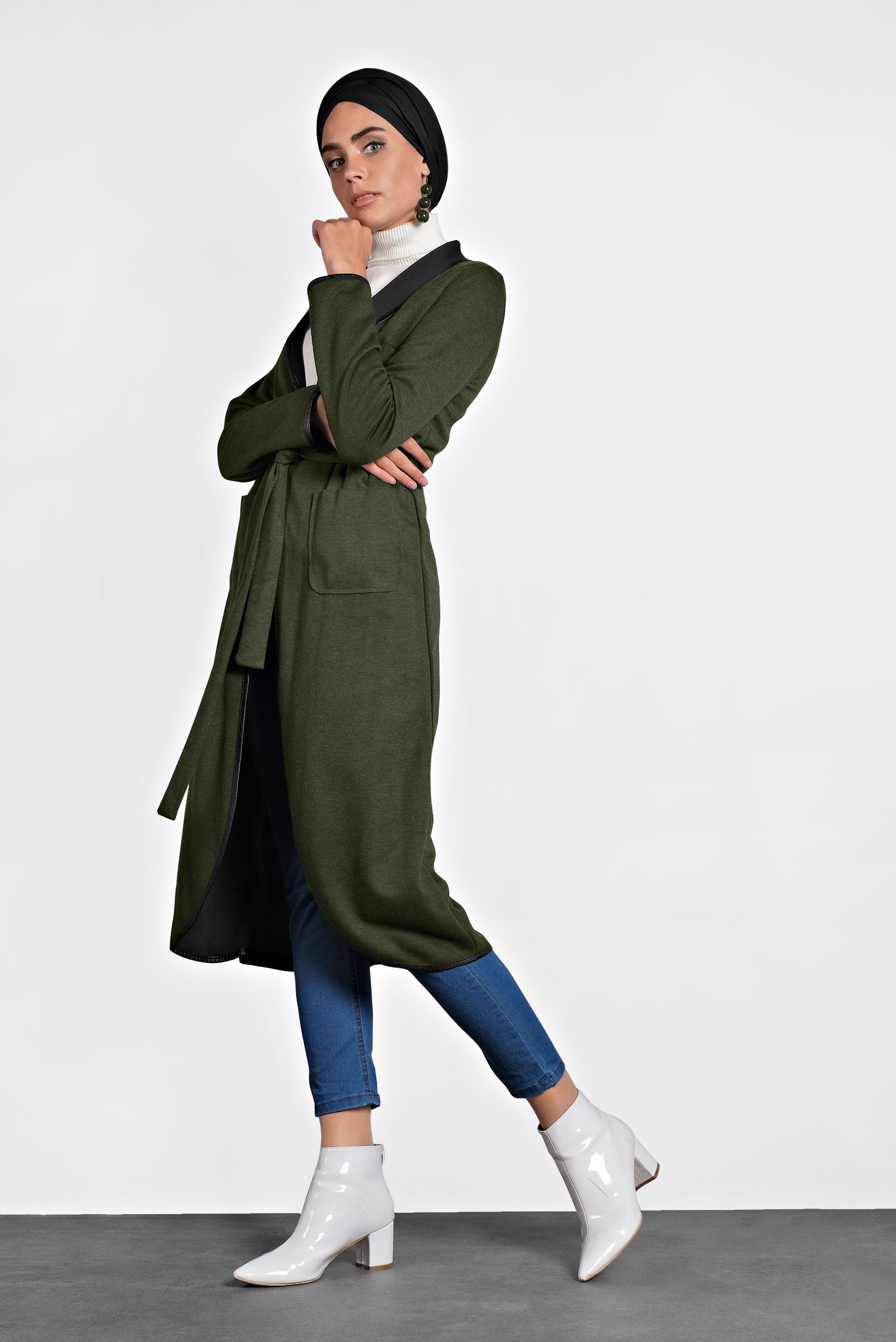 Tesettür giyim HAKİ BELİ KUŞAKLI DERİ BİYE DETAYLI CEKET 4754 