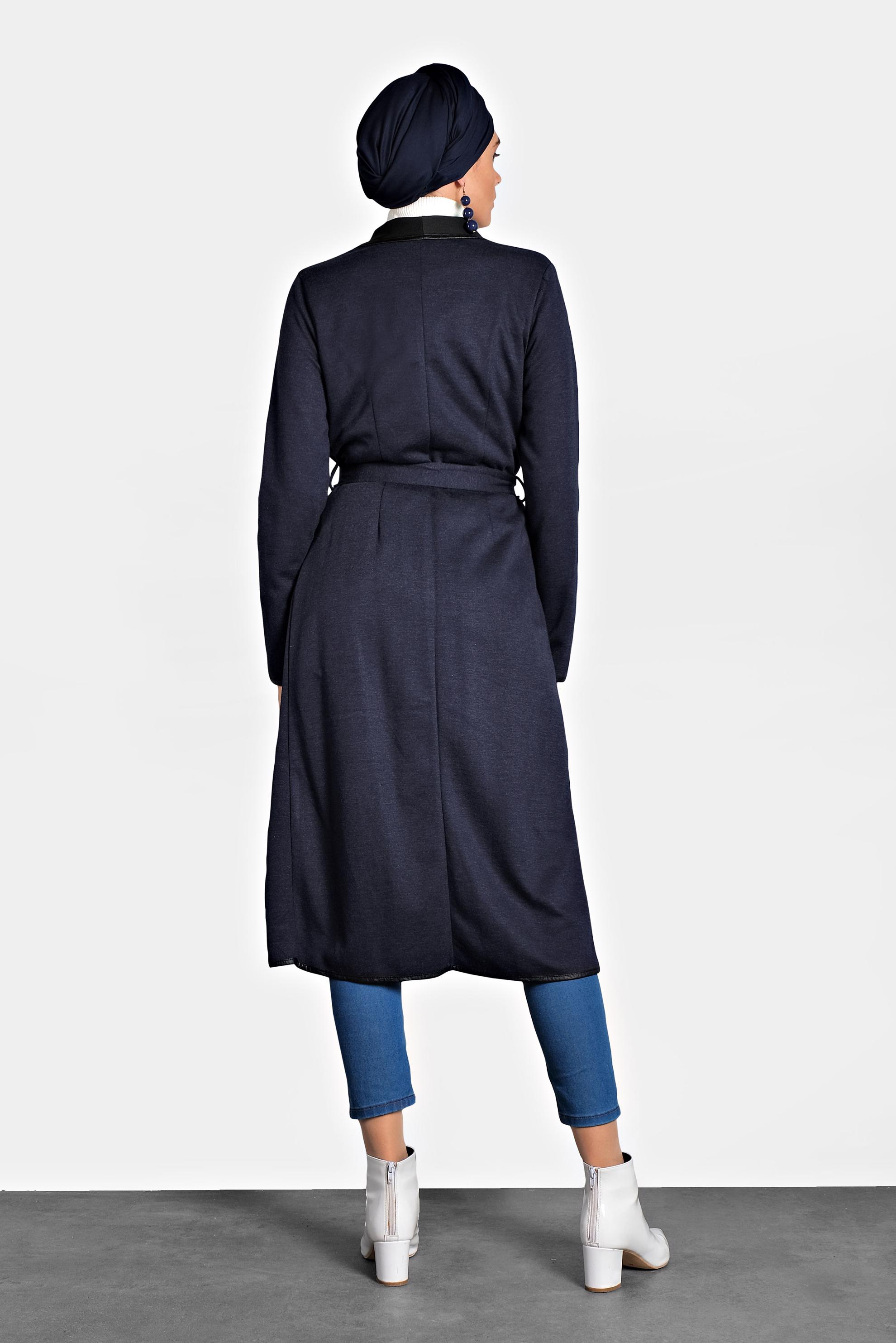 Tesettür giyim LACİVERT BELİ KUŞAKLI DERİ BİYE DETAYLI CEKET 4754 