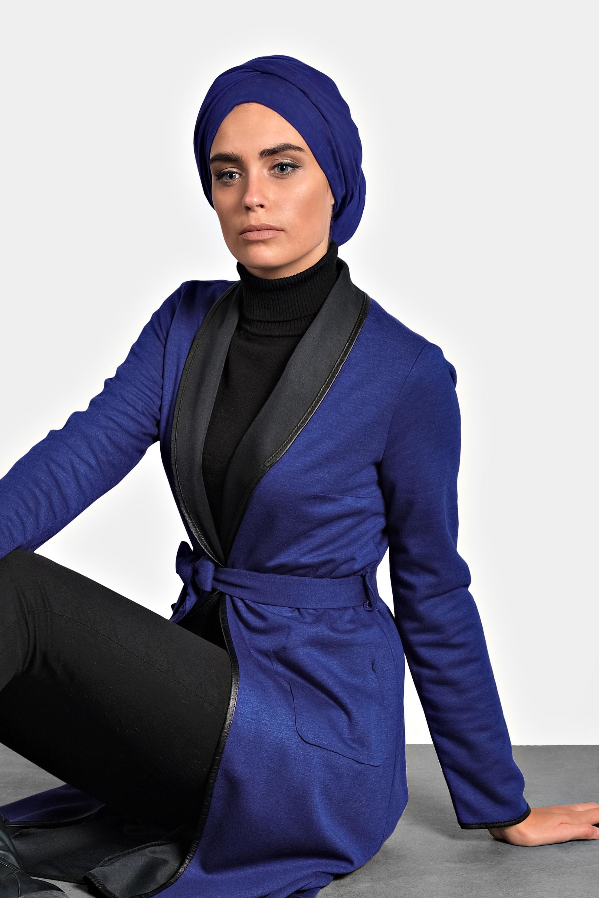 Tesettür giyim LACİVERT BELİ KUŞAKLI DERİ BİYE DETAYLI CEKET 4754 