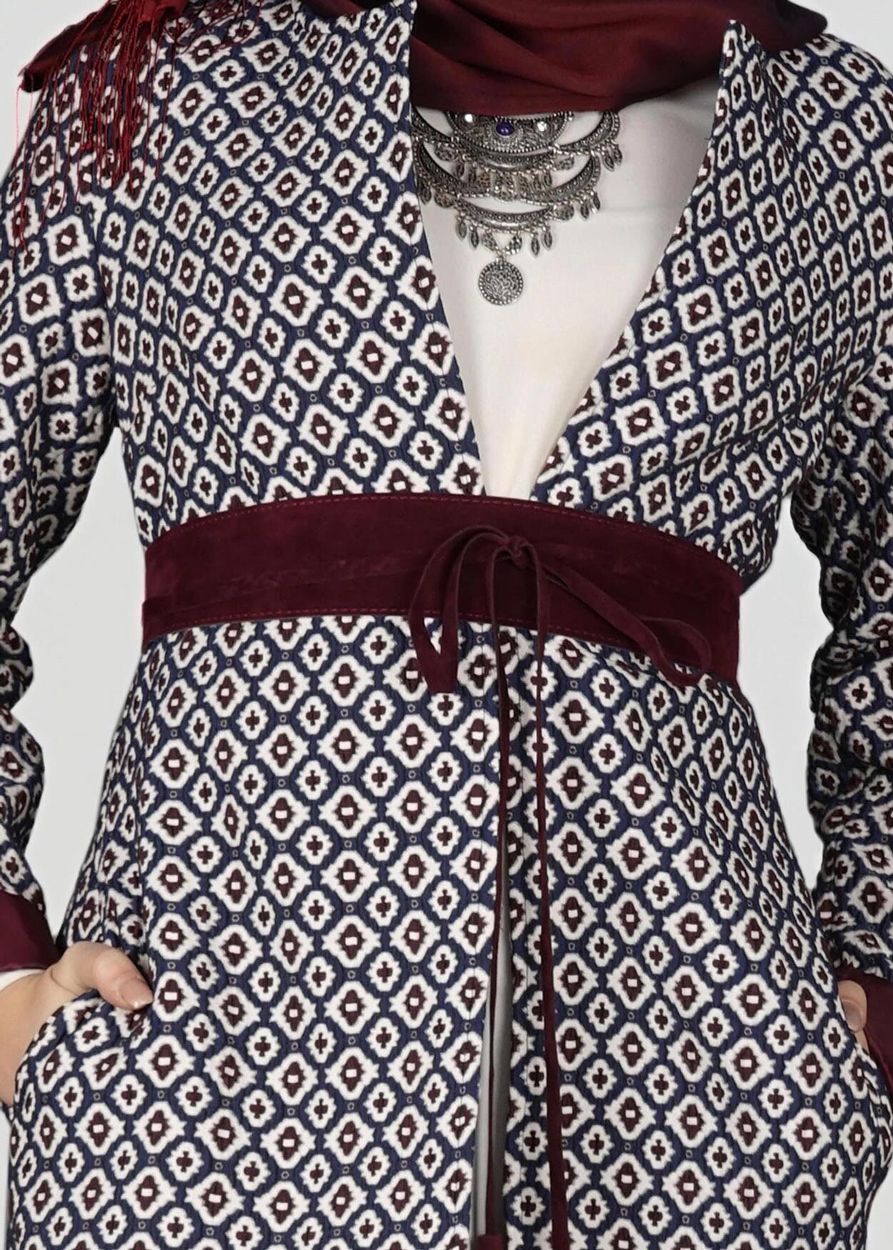 Tesettür giyim LACİVERT BELİ KUŞAKLI DESENLİ CEKET 4769