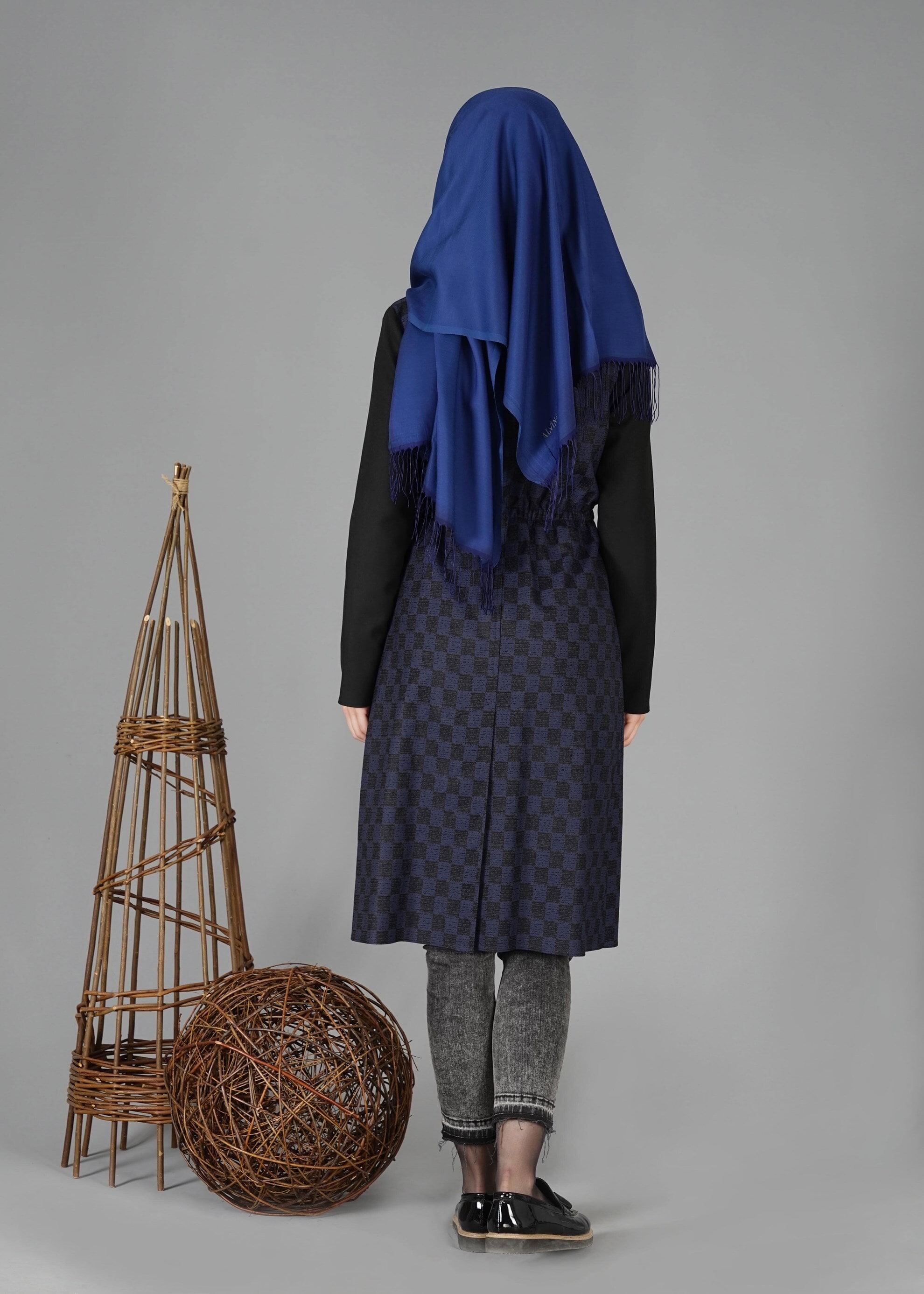 Tesettür giyim LACİVERT BELİ BÜZGÜLÜ KARELİ CEKET 4784