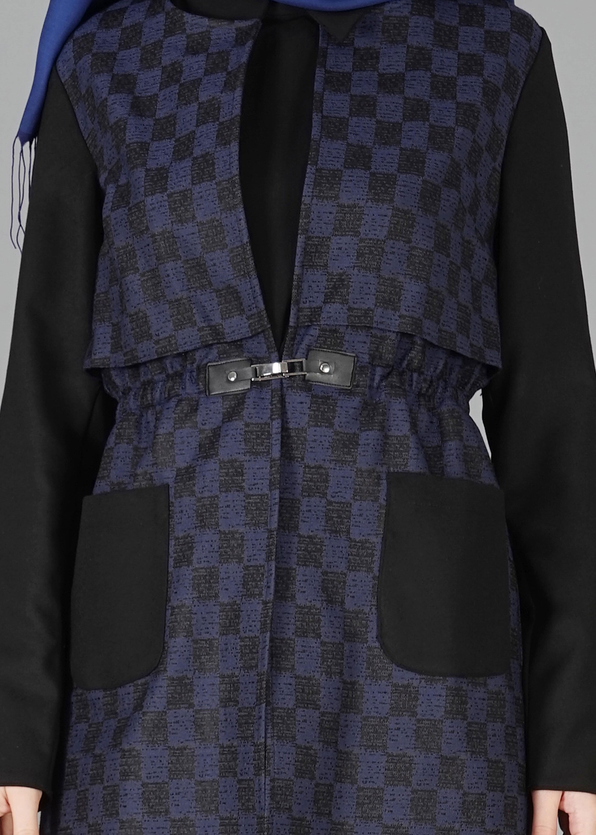 Tesettür giyim LACİVERT BELİ BÜZGÜLÜ KARELİ CEKET 4784