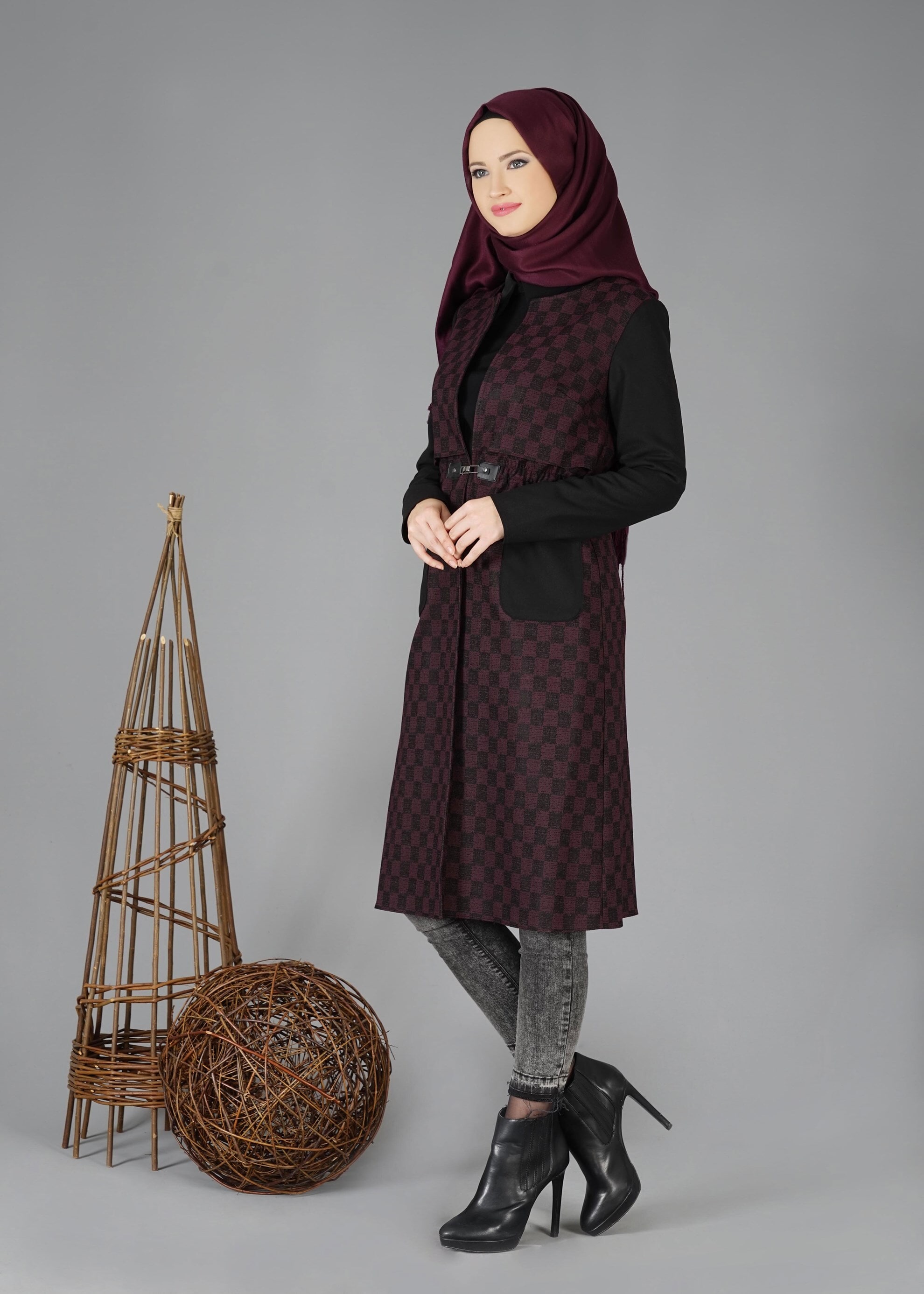 Tesettür giyim MÜRDÜM BELİ BÜZGÜLÜ KARELİ CEKET 4784