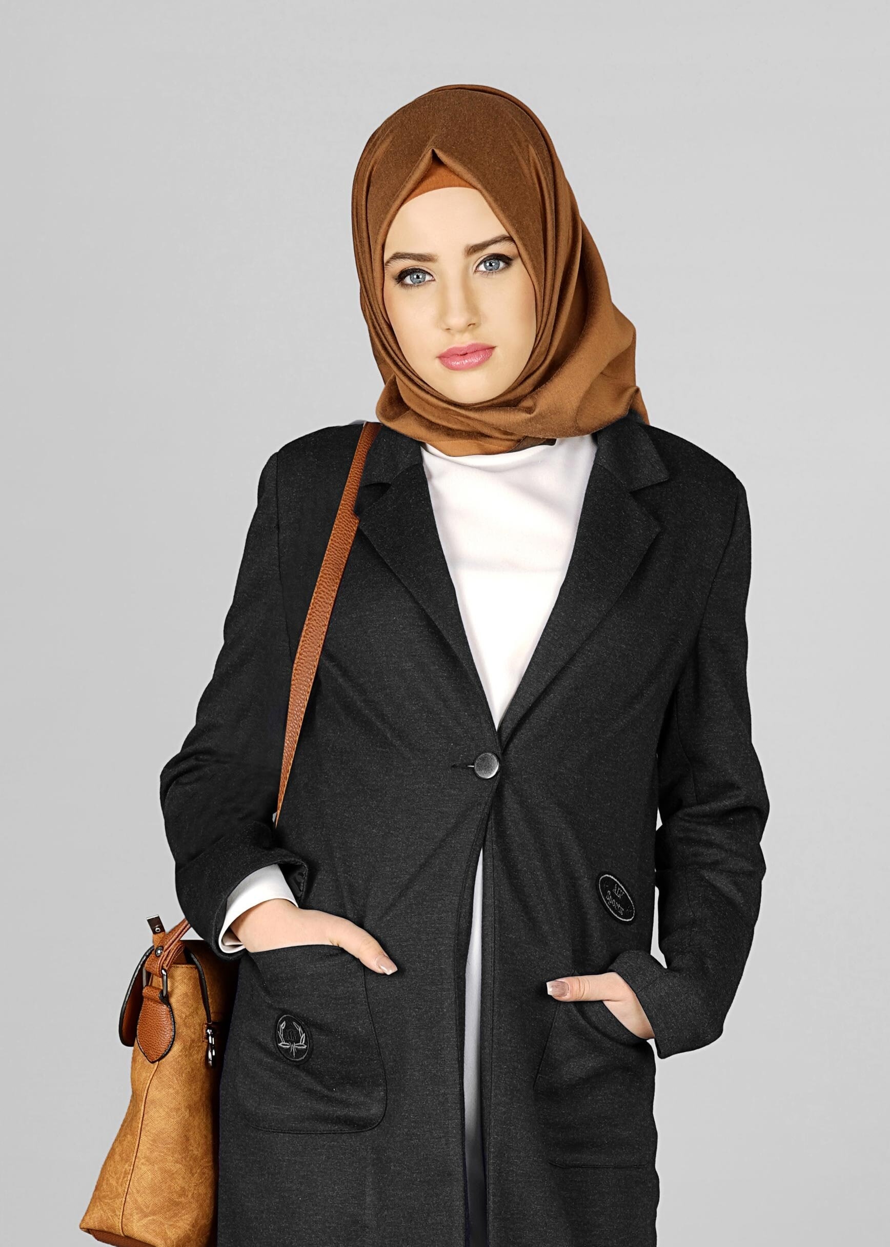 Tesettür giyim SİYAH ARMALI CEPLİ CEKET 4899