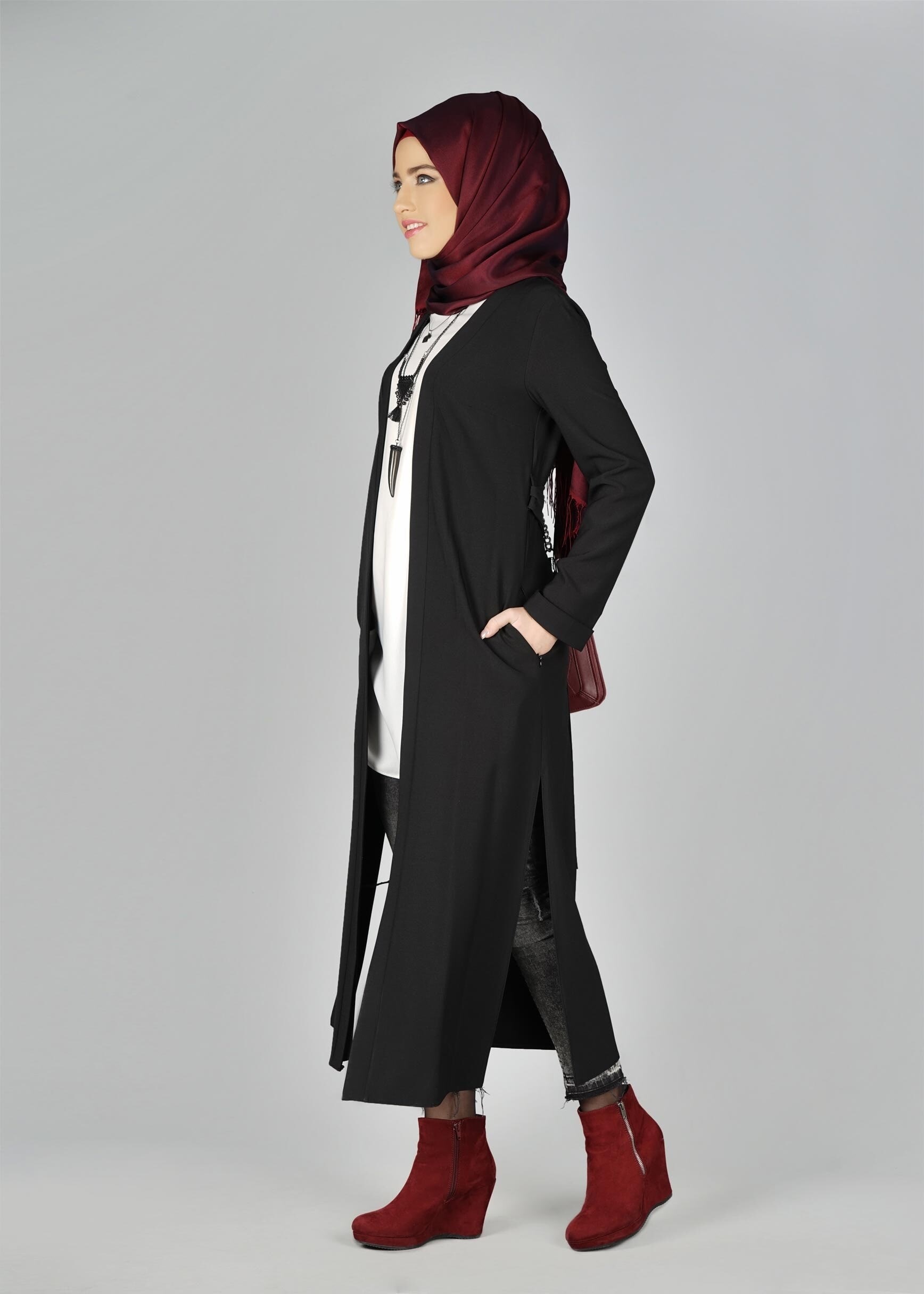 Tesettür giyim SİYAH YIRTMAÇ DETAYLI KUŞAKLI CEKET 4934