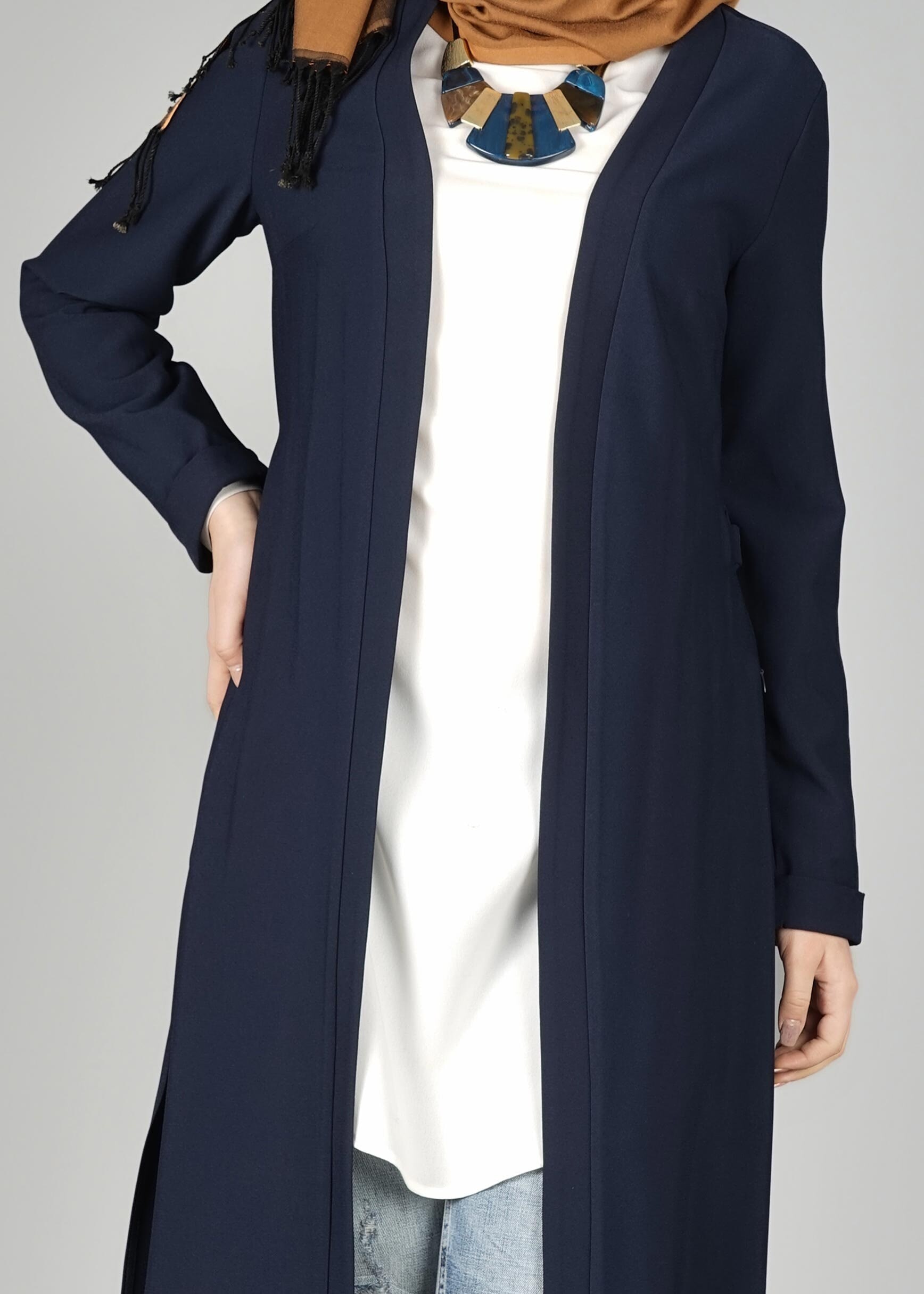 Tesettür giyim LACİVERT YIRTMAÇ DETAYLI KUŞAKLI CEKET 4934