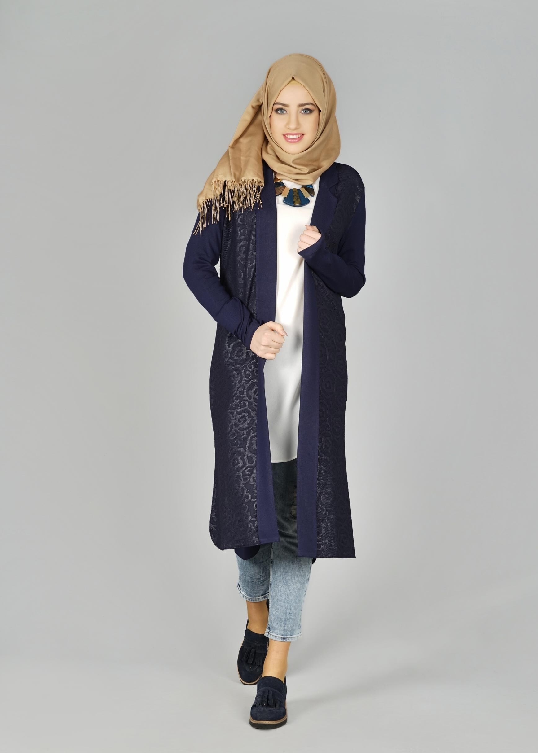 Tesettür giyim LACİVERT DESENLİ HIRKA 4952