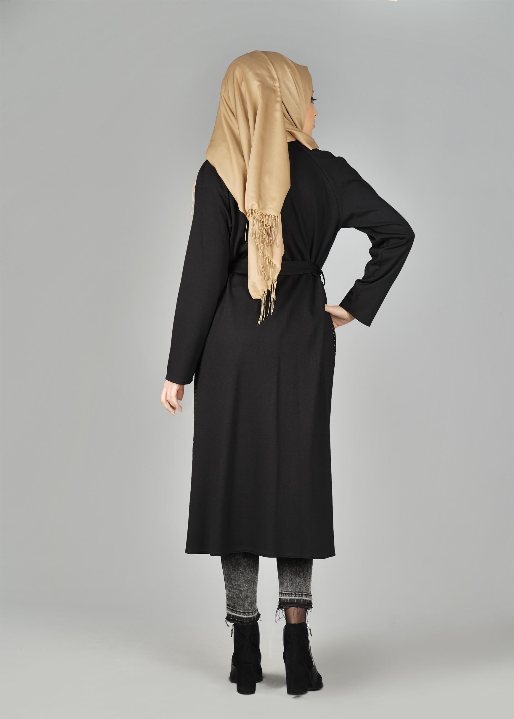 Tesettür giyim SİYAH BELİ KUŞAKLI CEKET 4996