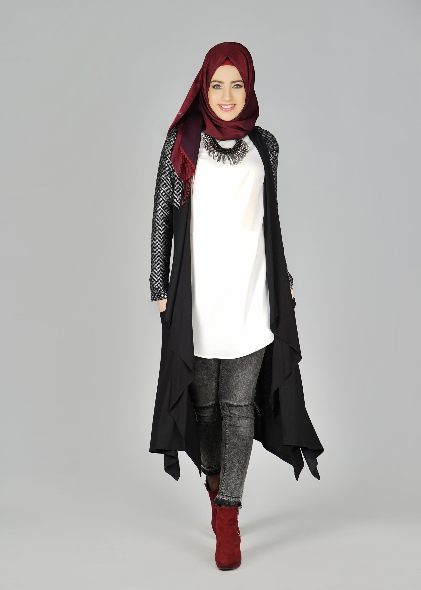 Tesettür giyim GRİ KOLLARI DESENLİ HIRKA 4997