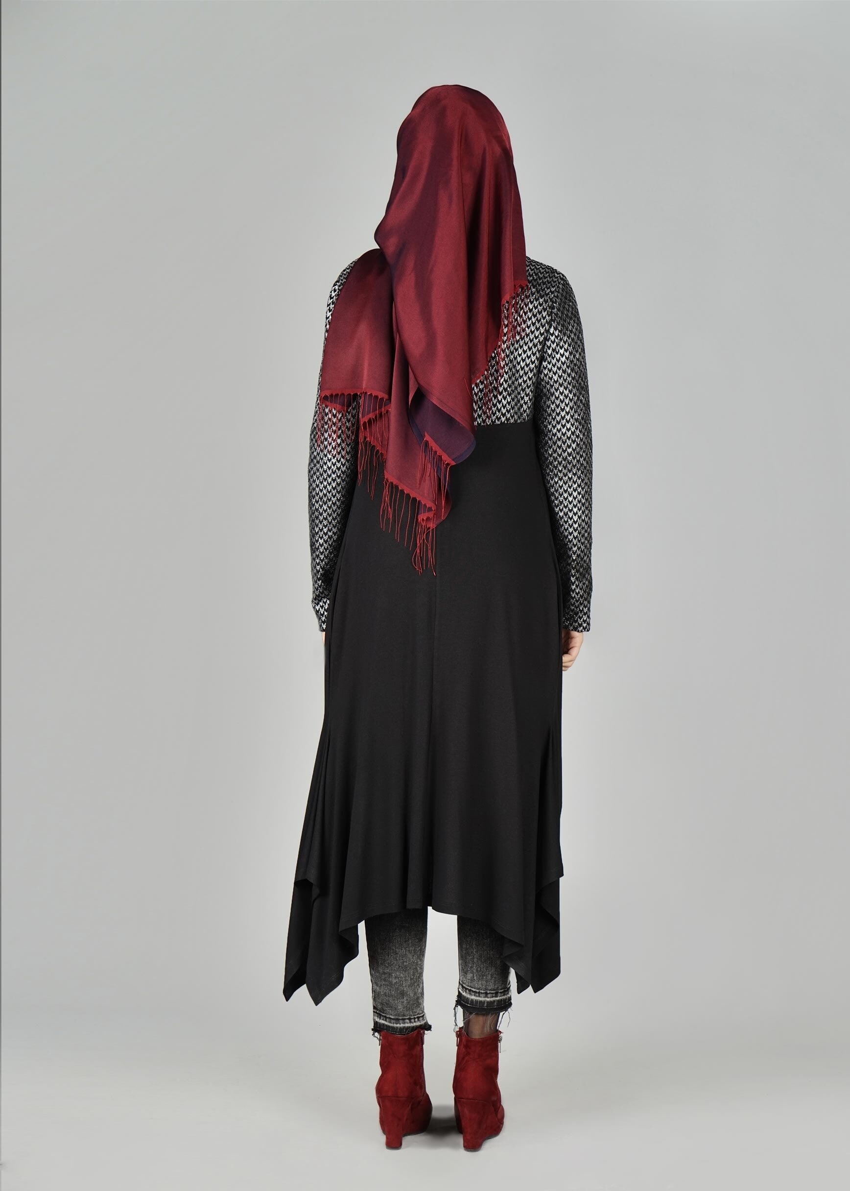 Tesettür giyim GRİ KOLLARI DESENLİ HIRKA 4997