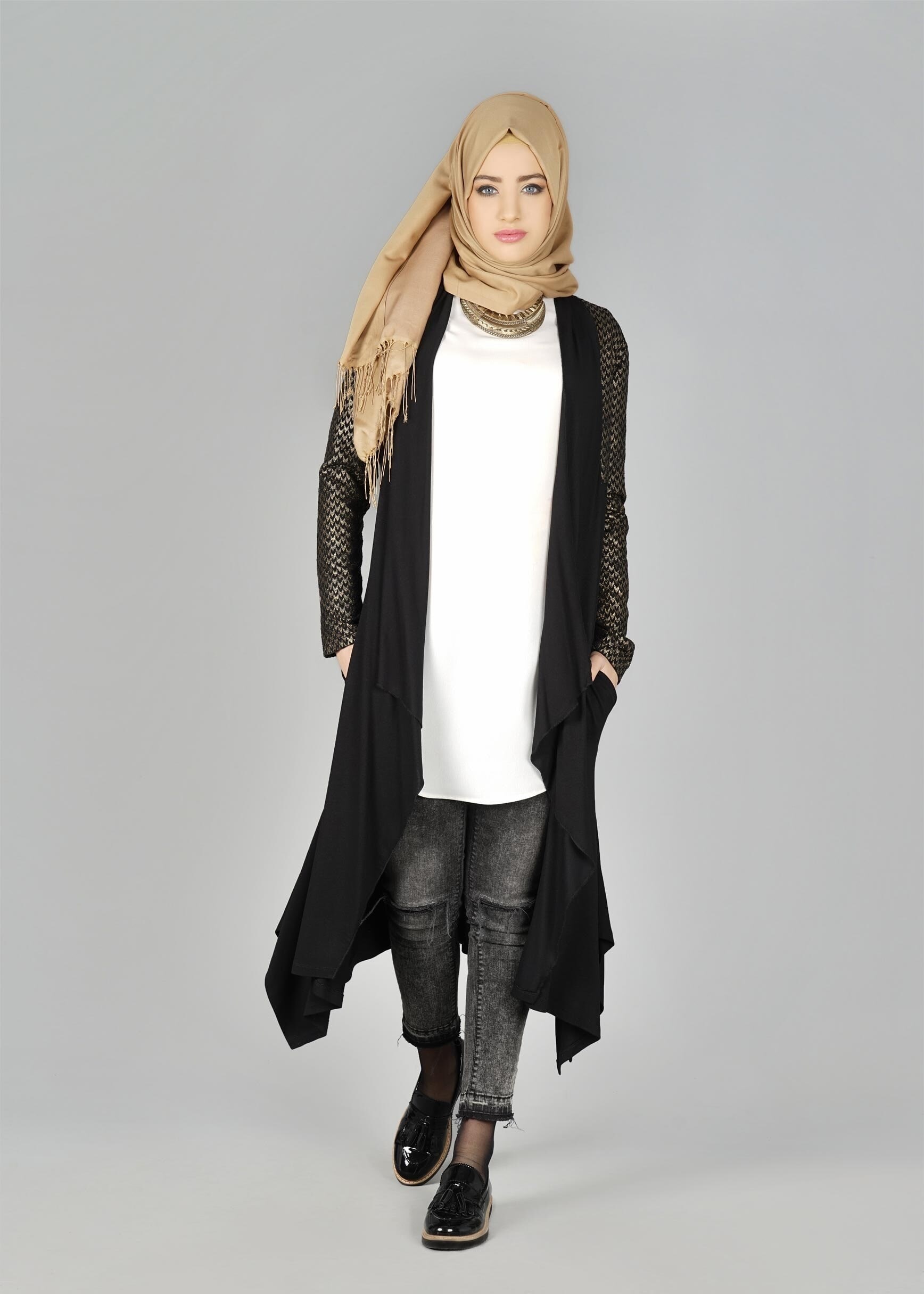 Tesettür giyim ALTIN KOLLARI DESENLİ HIRKA 4997