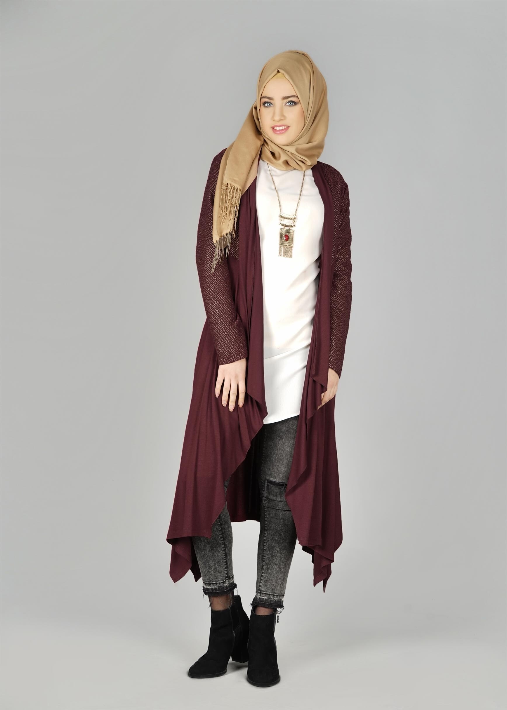 Tesettür giyim BORDO DESENLİ HIRKA 4997-1