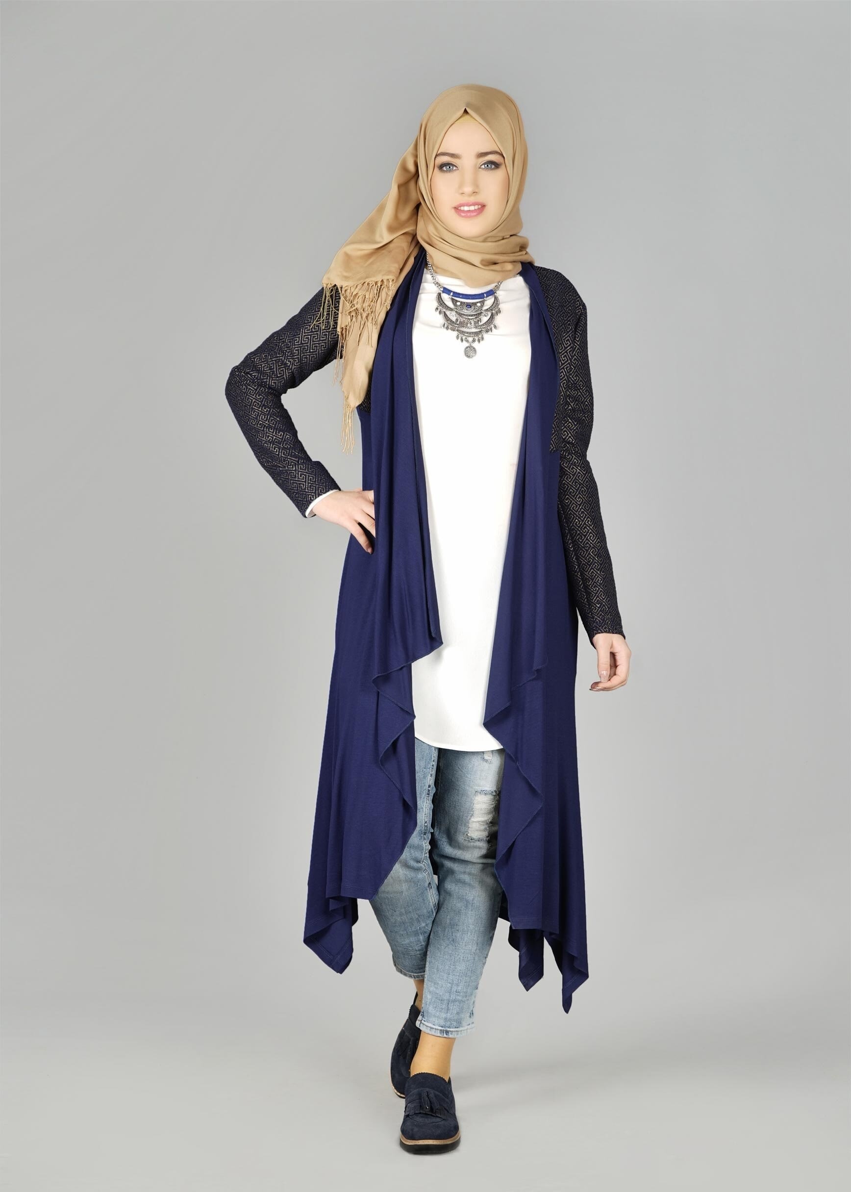 Tesettür giyim LACİVERT DESENLİ HIRKA 4997-1