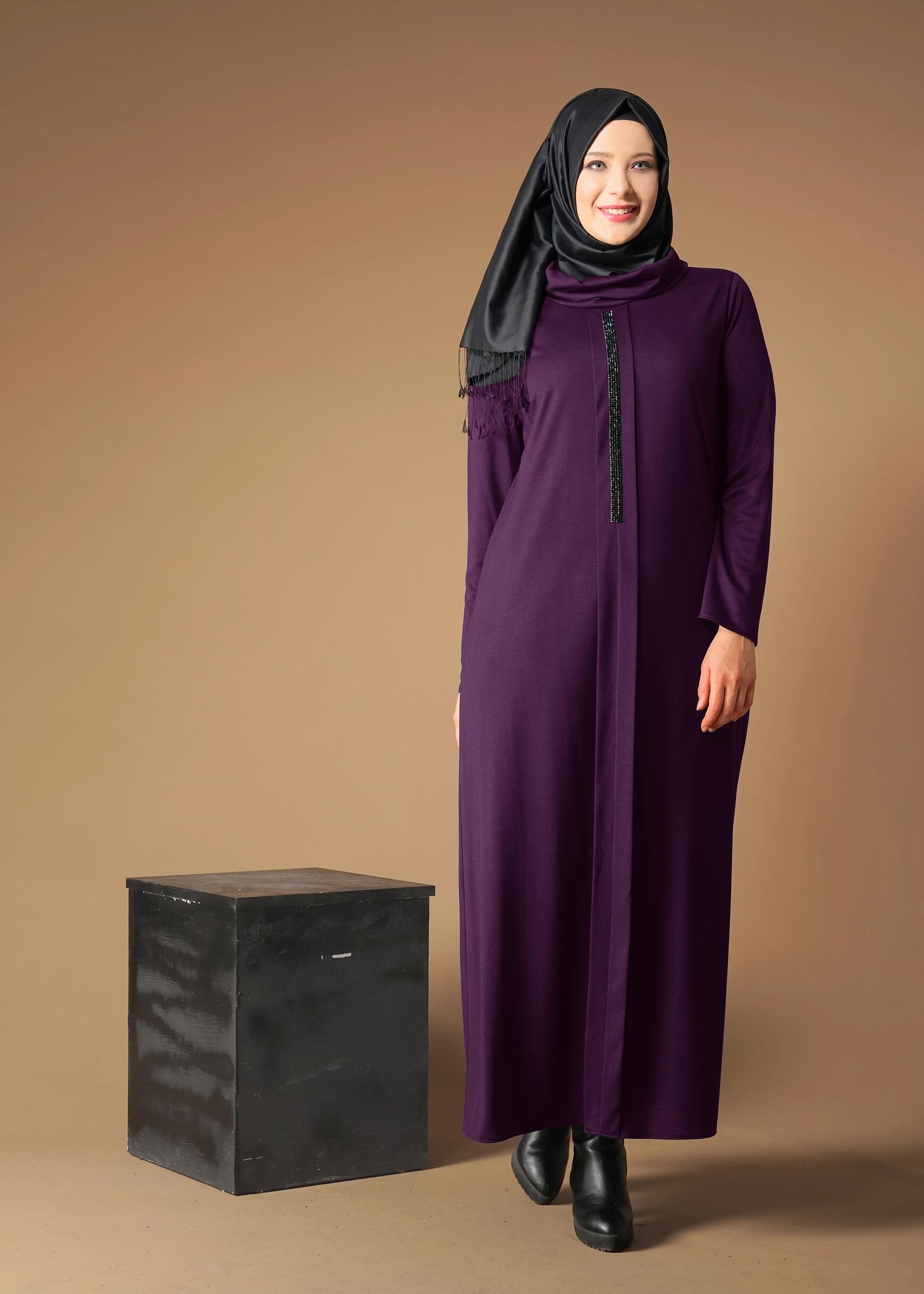 Tesettür giyim MOR TAŞ DETAYLI ELBİSE 2645 