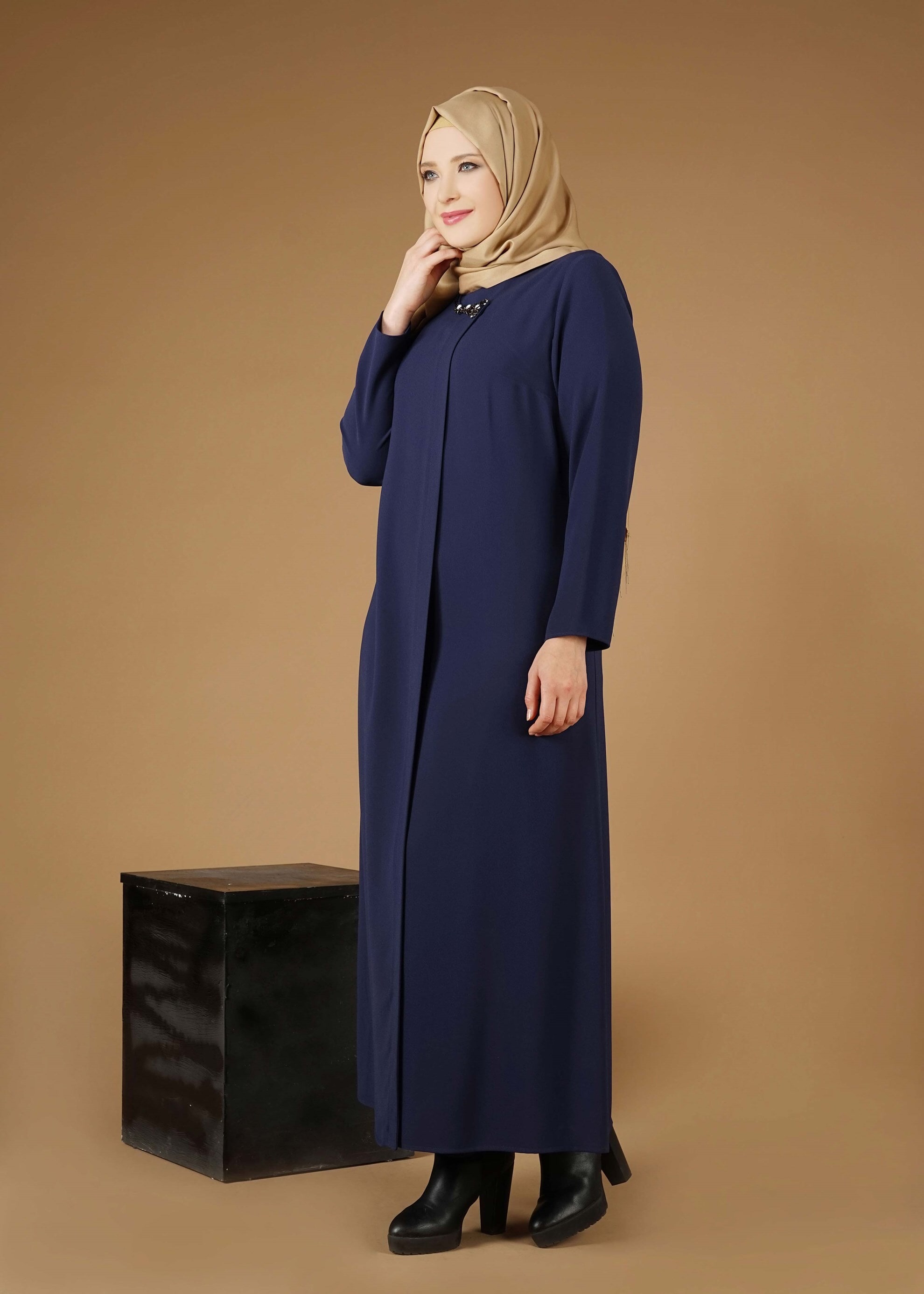 Tesettür giyim LACİVERT TAŞ İŞLEMELİ ELBİSE 2646 