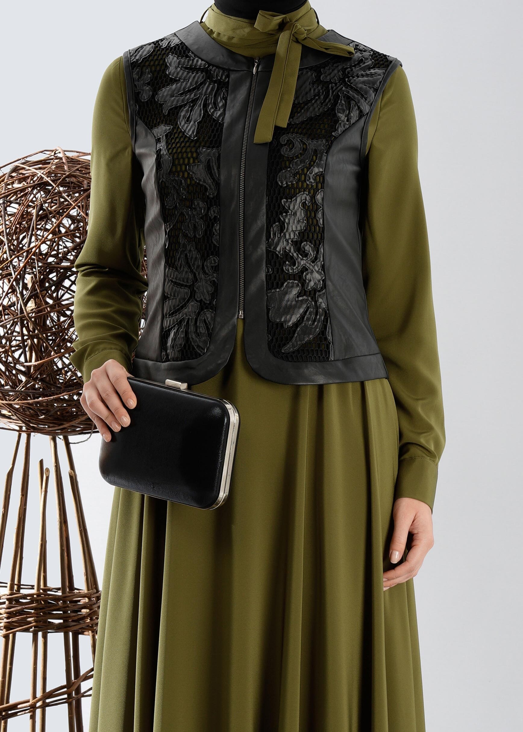 Tesettür giyim YEŞİL YELEĞİ DERİ ELBİSE 4700 