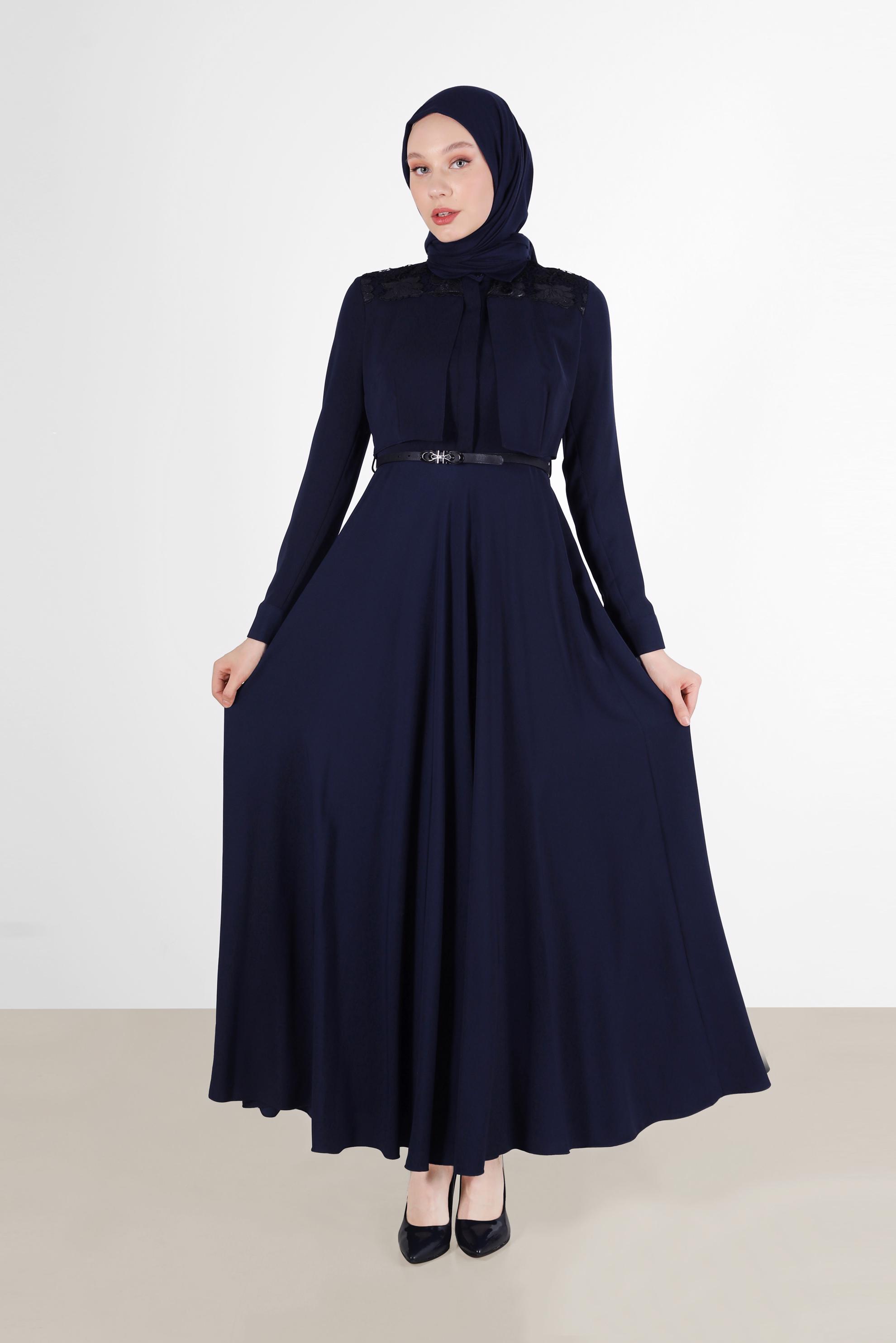 Tesettür giyim LACİVERT OMUZLARI DANTEL DETAYLI ELBİSE 4702 