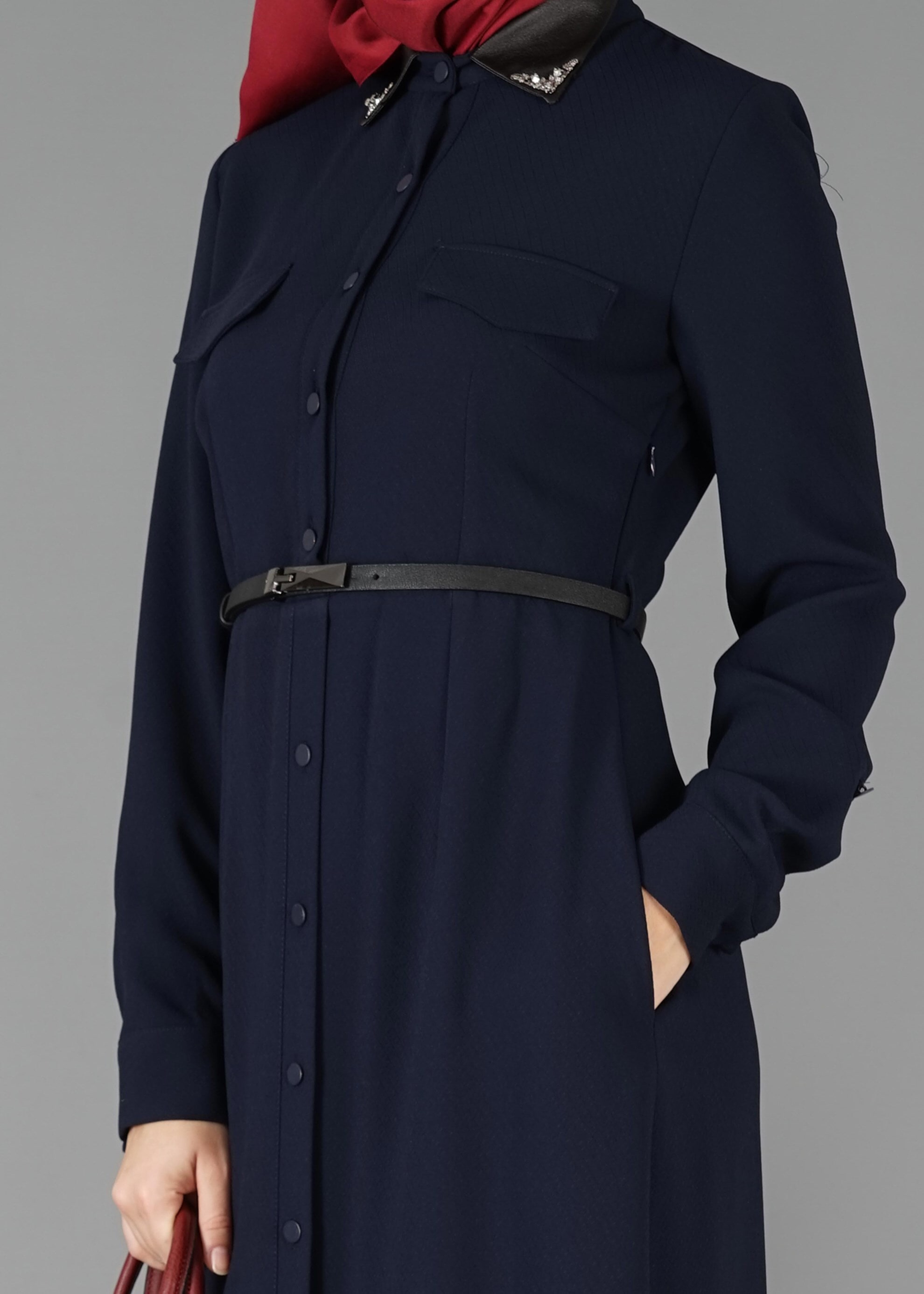 Tesettür giyim LACİVERT CEP DETAYLI DÜĞMELİ ELBİSE 4703 