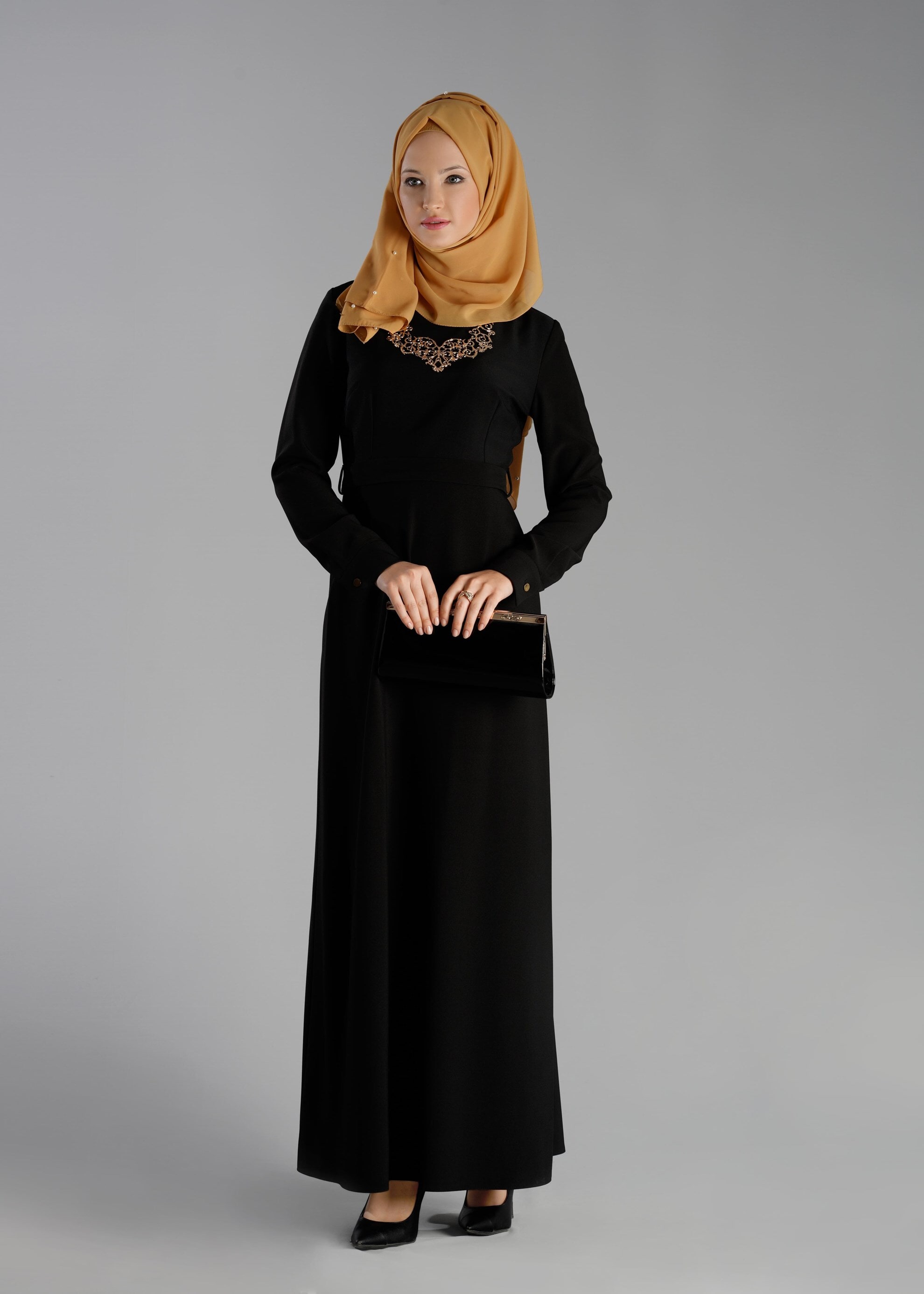 Tesettür giyim SİYAH 4704 ELBİSE