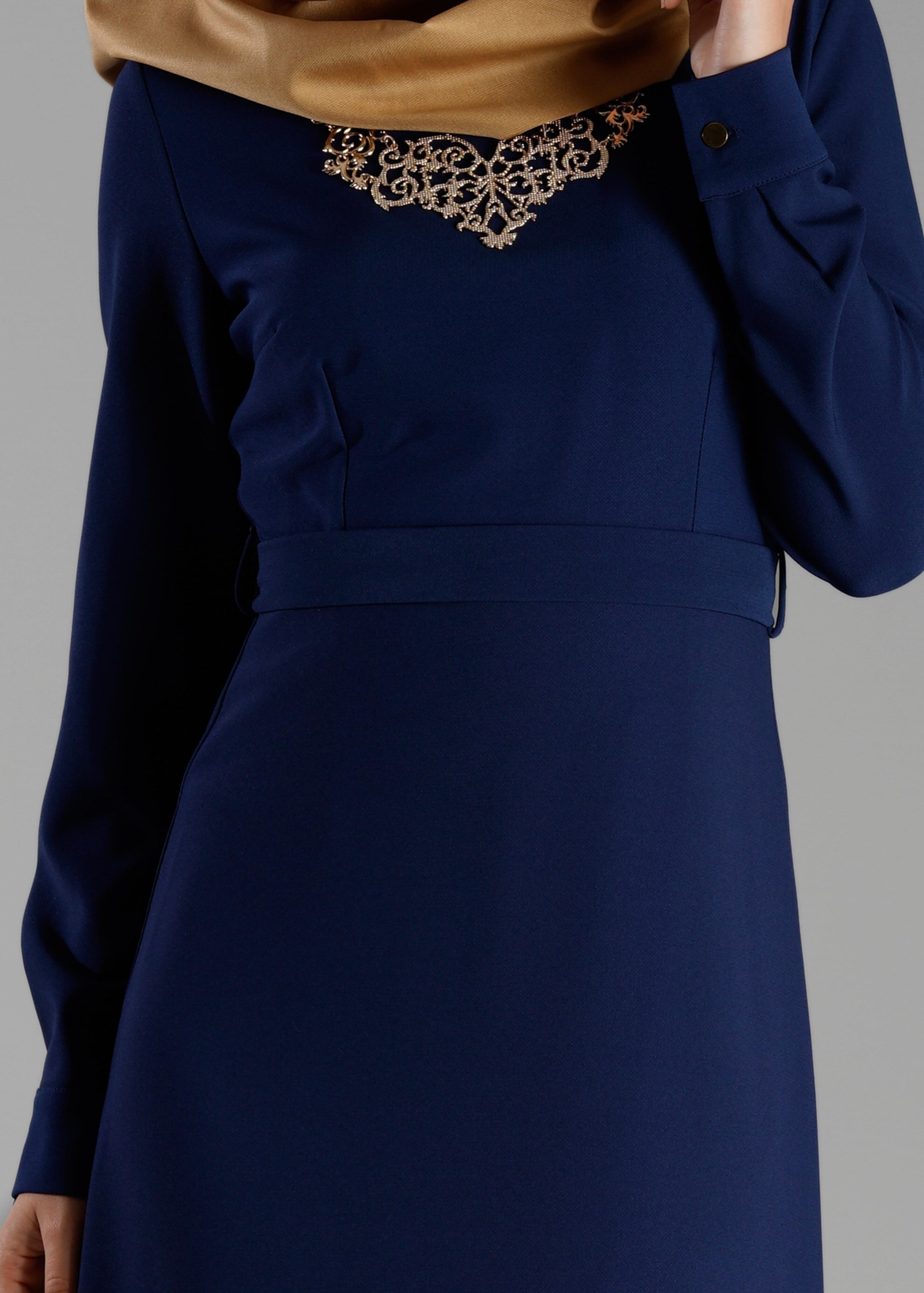 Tesettür giyim LACİVERT 4704 ELBİSE