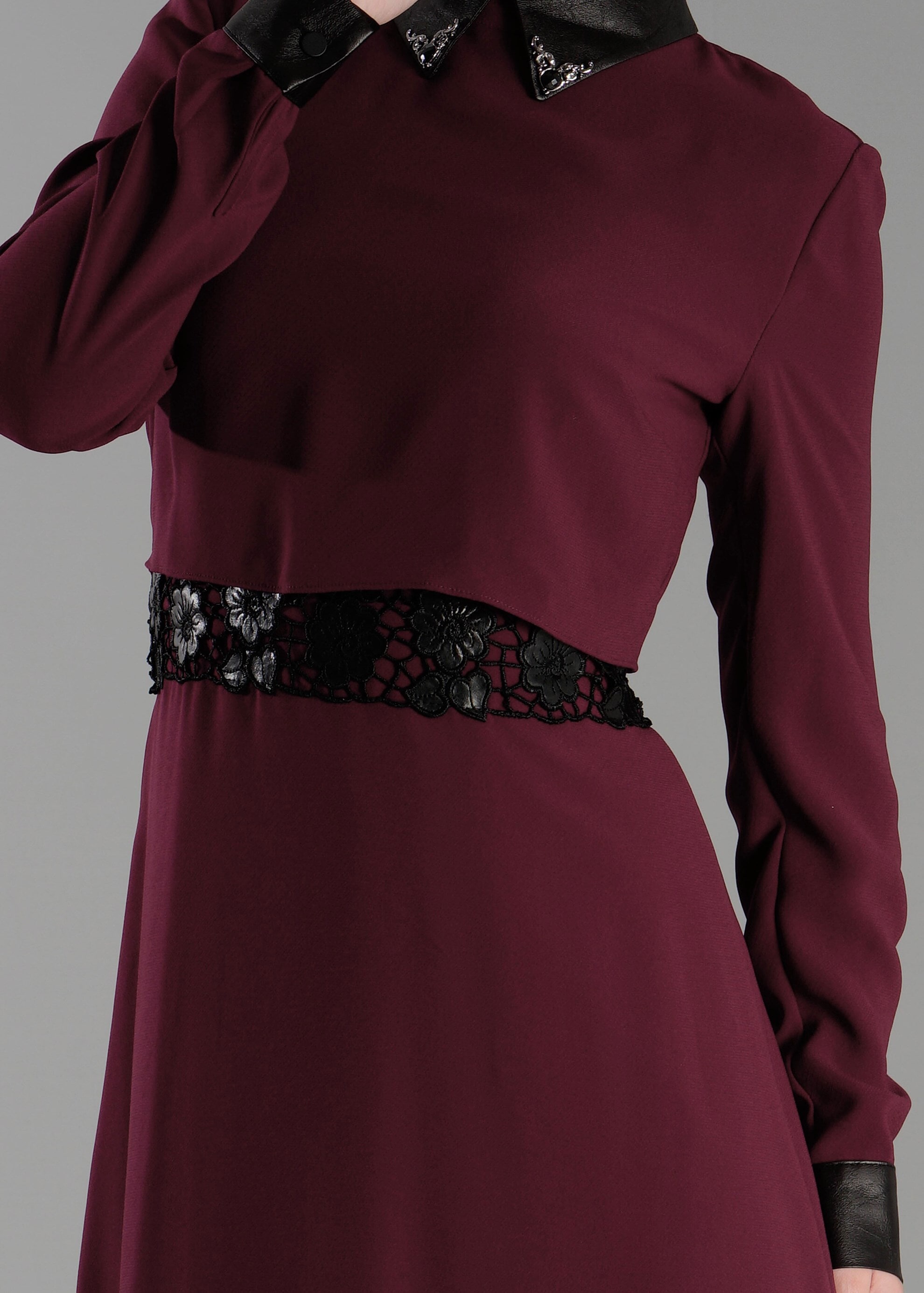 Tesettür giyim BORDO DANTEL DETAYLI ELBİSE 4762 