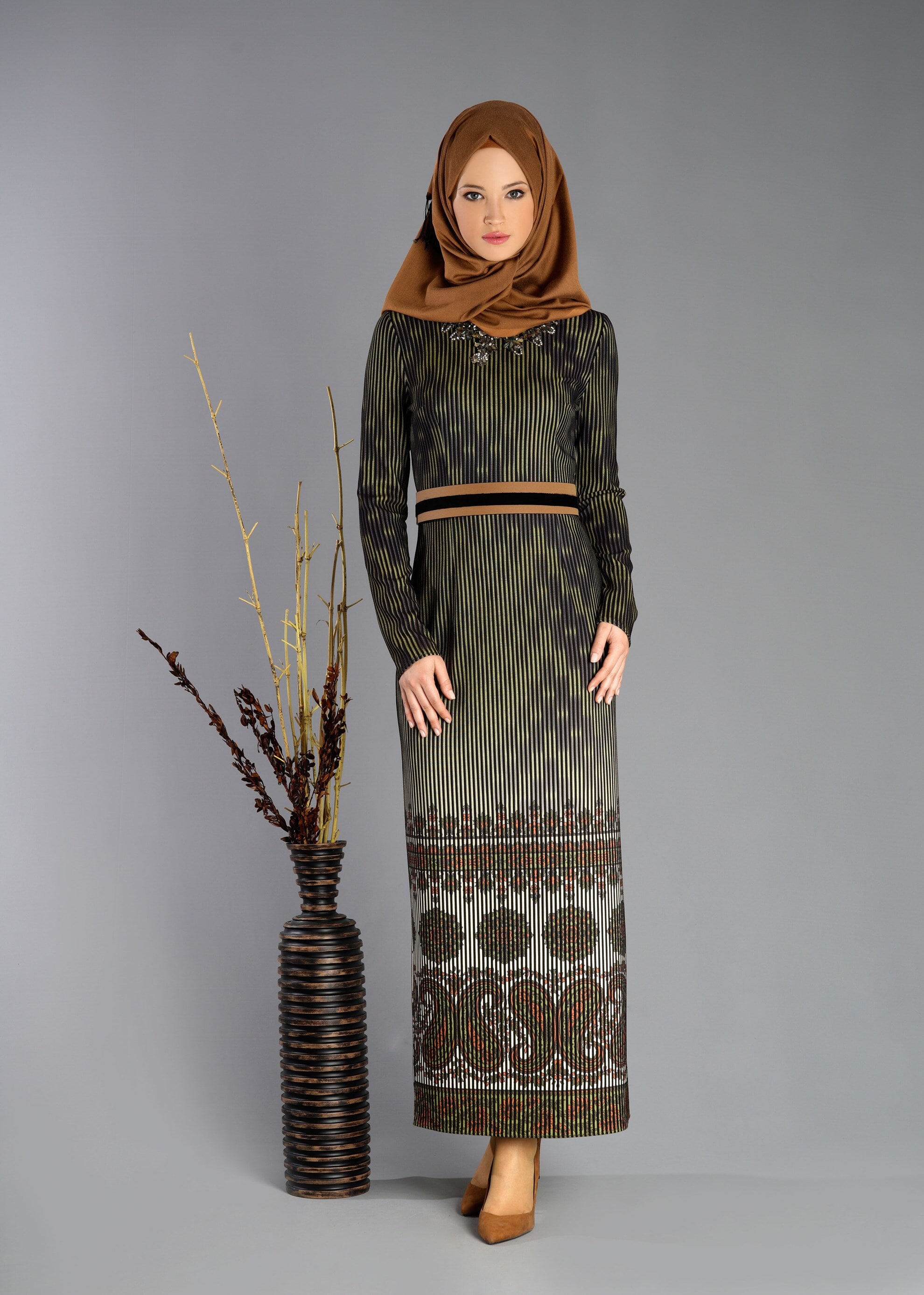 Tesettür giyim YEŞİL DESENLİ ELBİSE 4847 