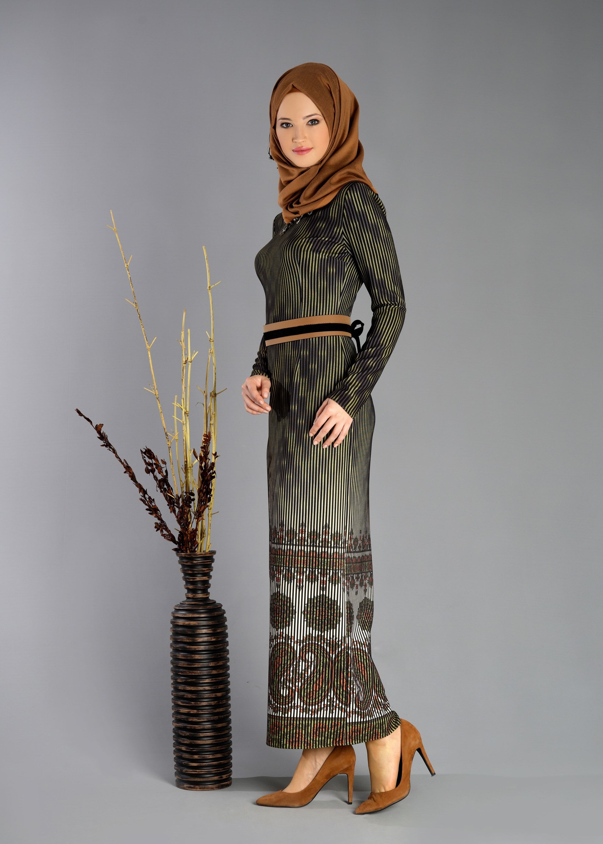 Tesettür giyim YEŞİL DESENLİ ELBİSE 4847 