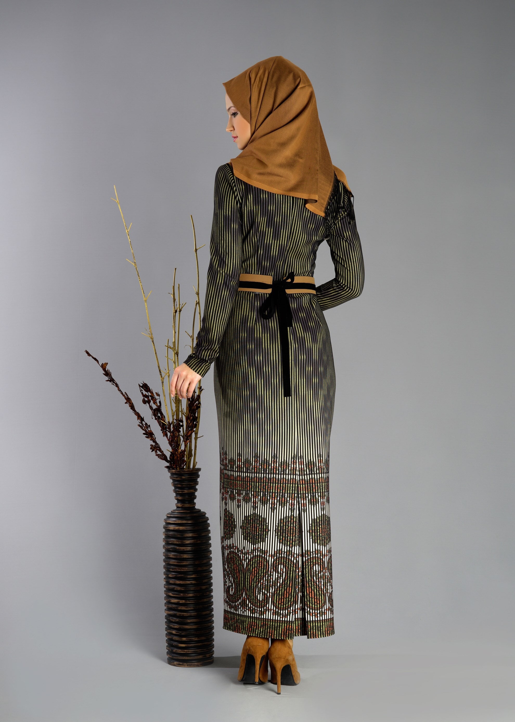 Tesettür giyim YEŞİL DESENLİ ELBİSE 4847 