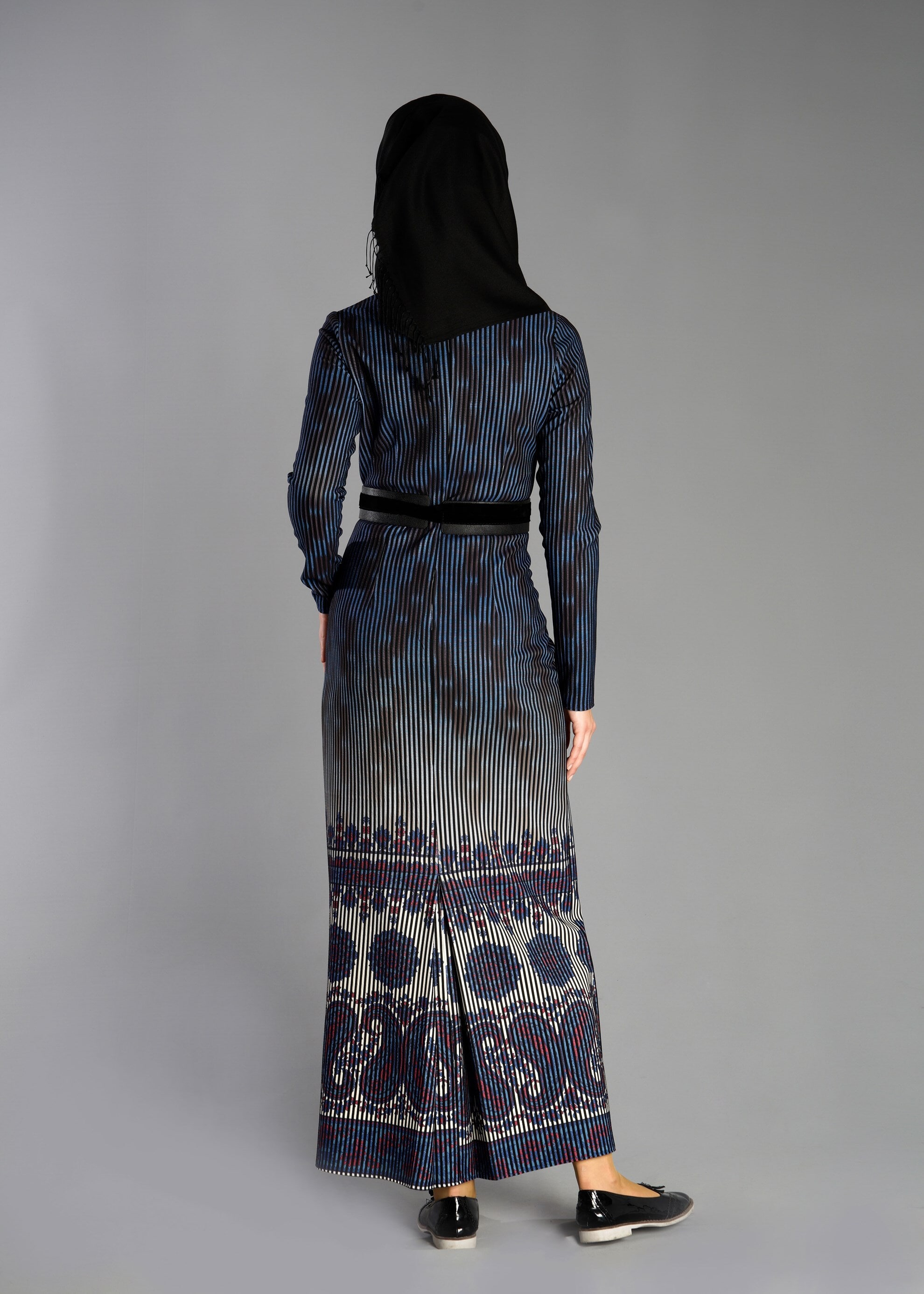 Tesettür giyim LACİVERT DESENLİ ELBİSE 4847 