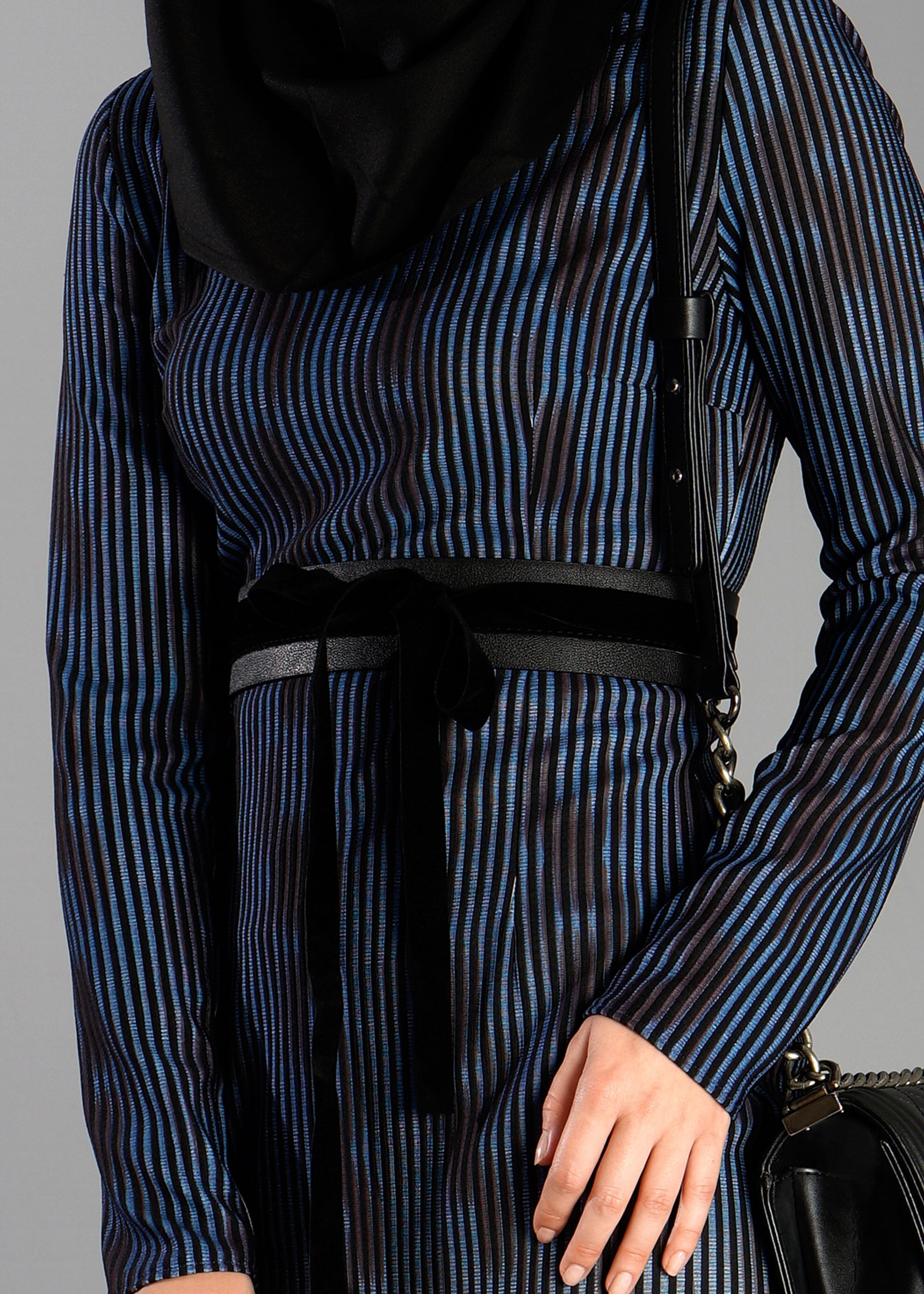 Tesettür giyim LACİVERT DESENLİ ELBİSE 4847 