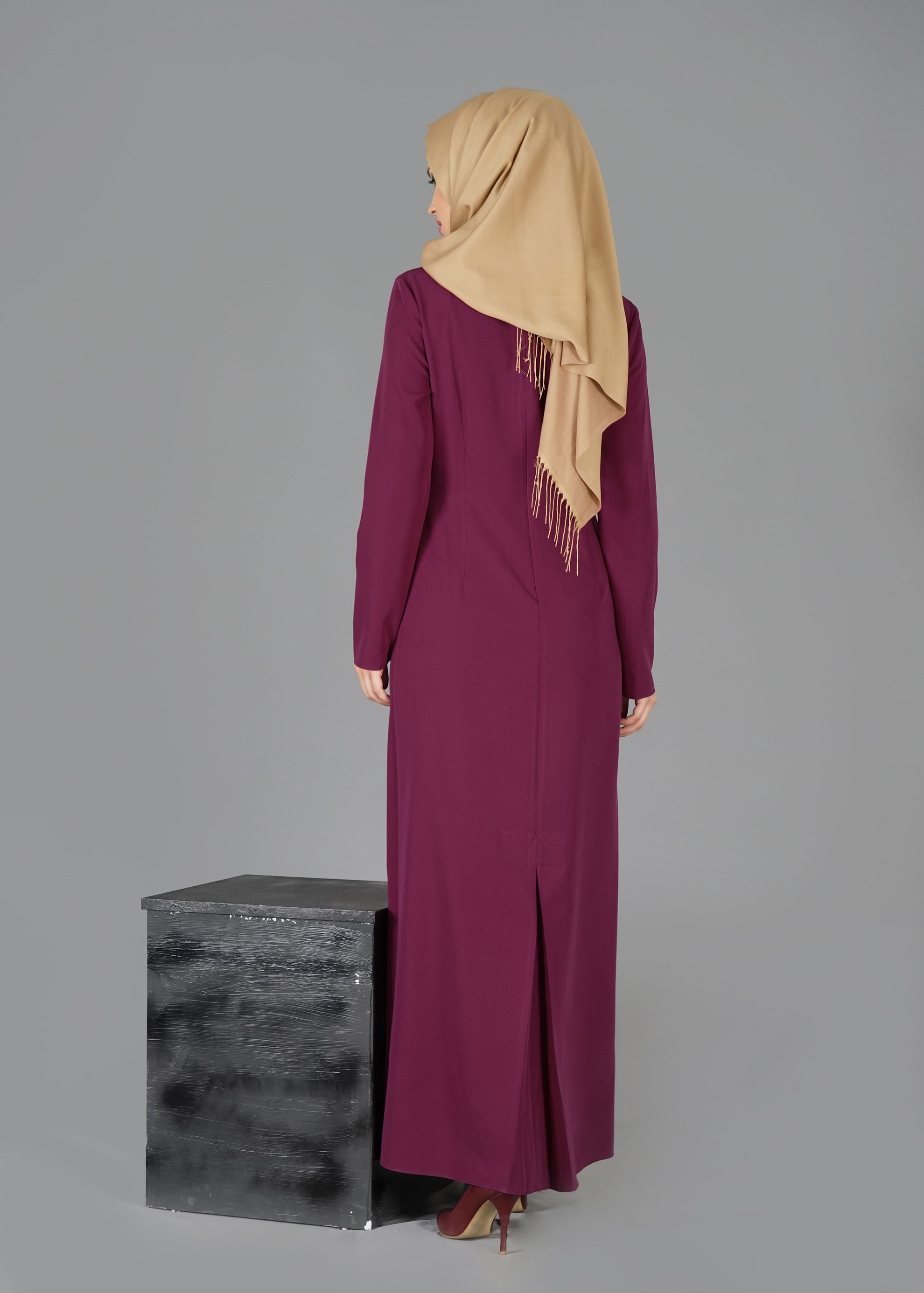 Tesettür giyim MOR PÜSKÜLLÜ ELBİSE 4849 