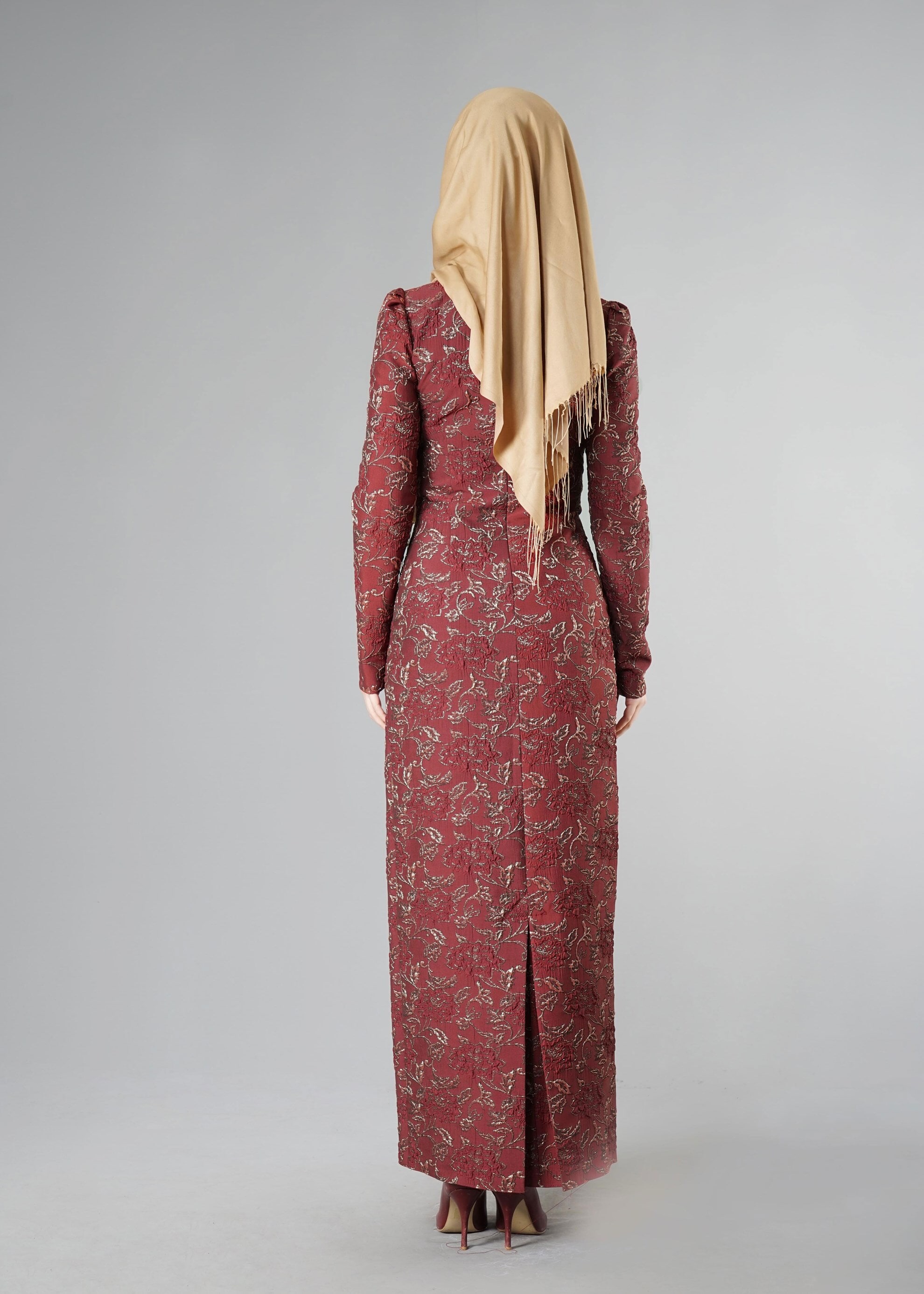 Tesettür giyim BORDO DESENLİ ELBİSE 4879 