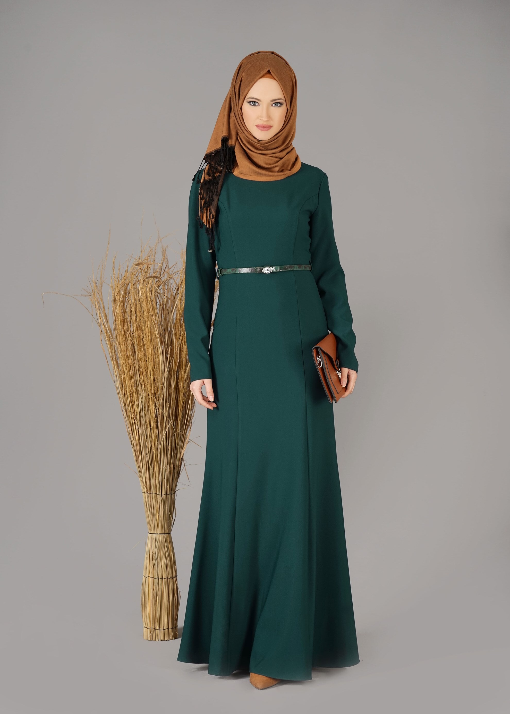 Tesettür giyim YEŞİL PARÇALI BALIK ELBİSE 4882 