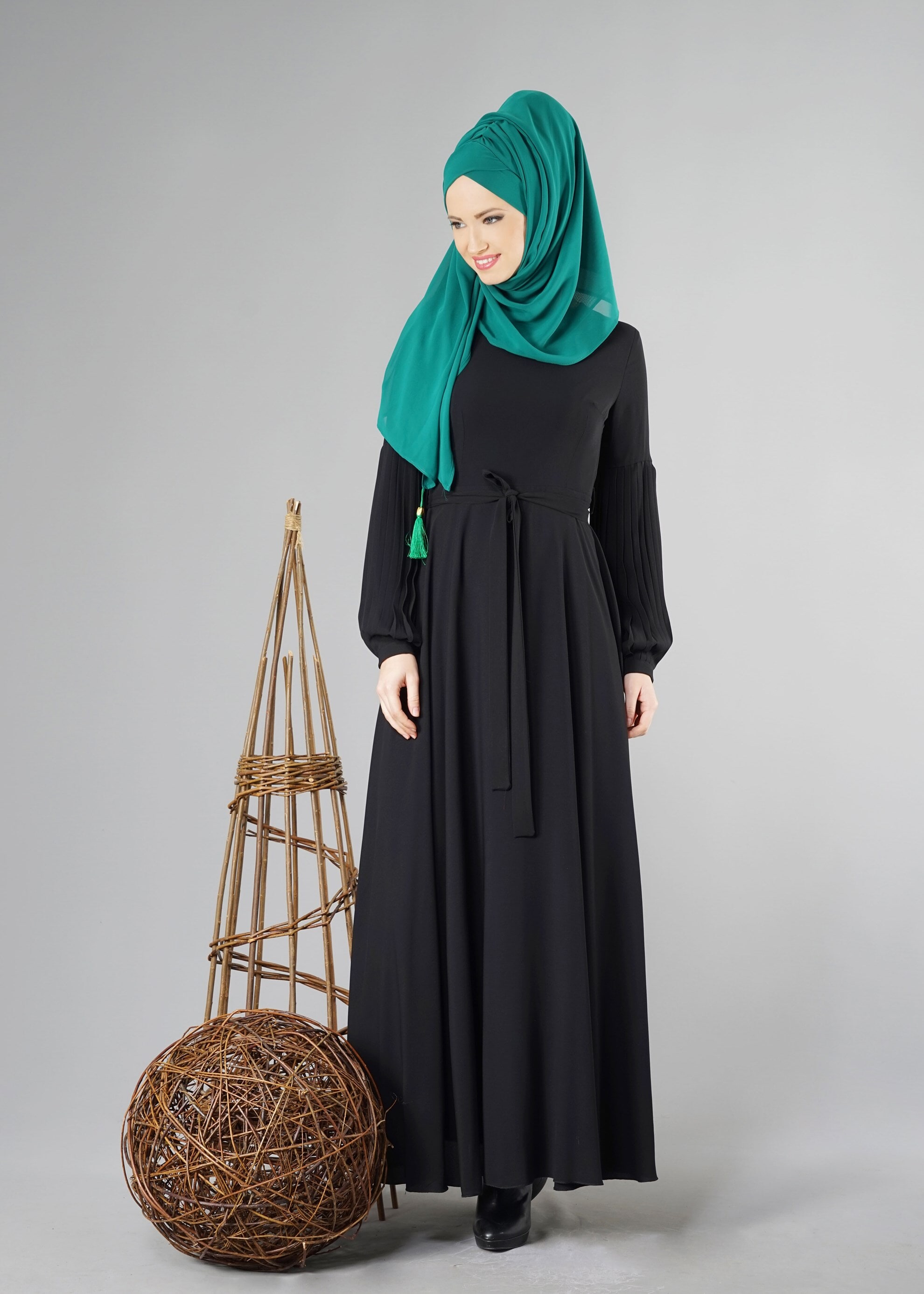 Tesettür giyim SİYAH 4883 ELBİSE