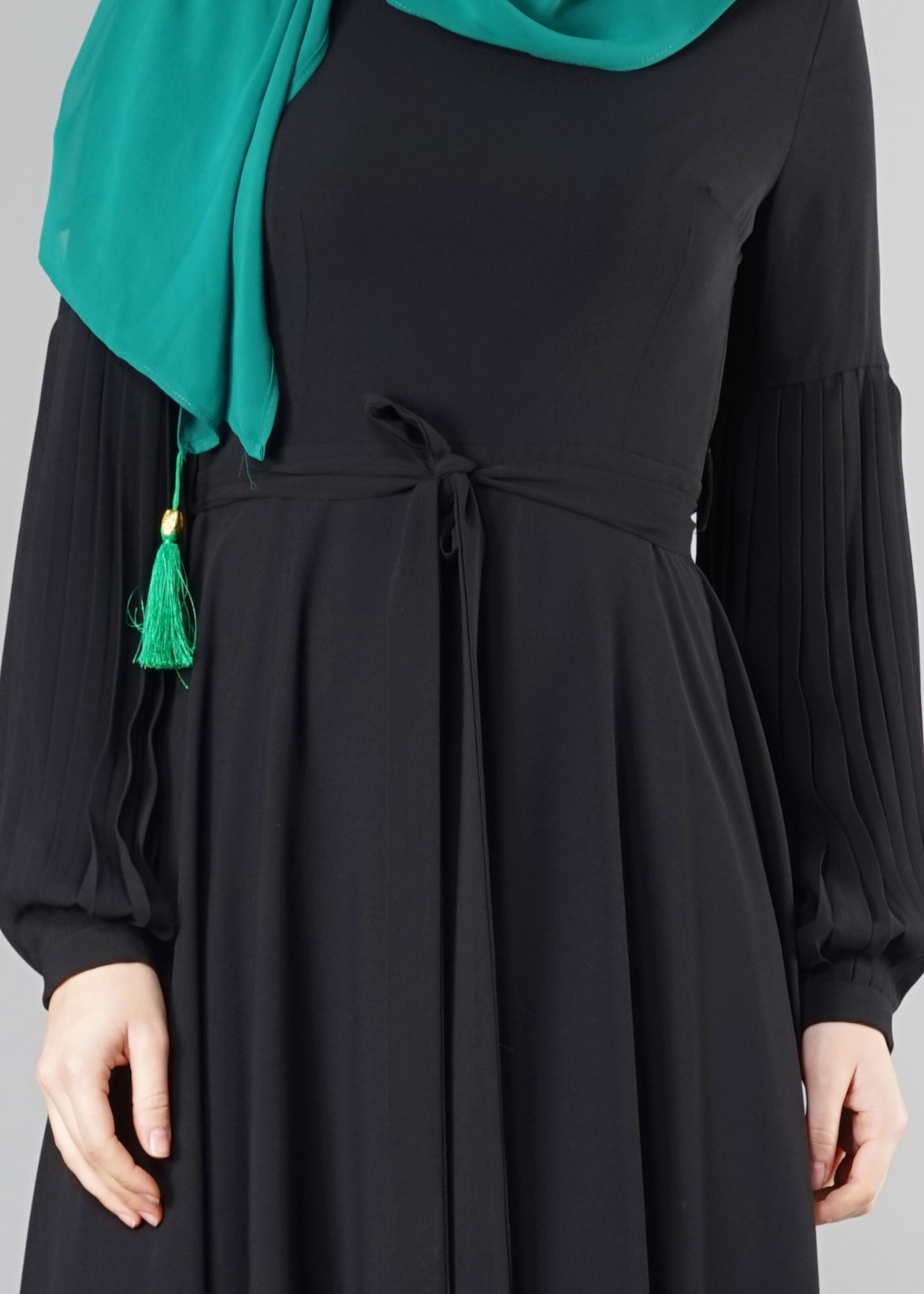 Tesettür giyim SİYAH 4883 ELBİSE