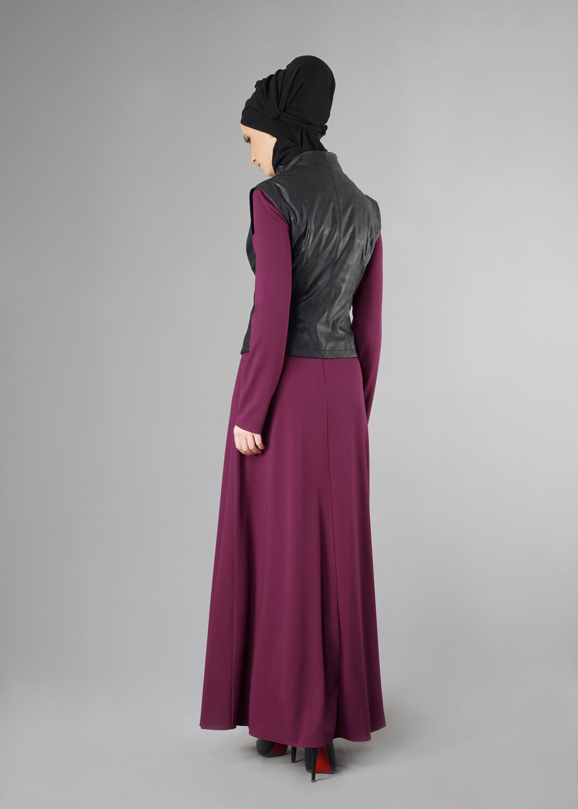 Tesettür giyim MOR DERİ YELEKLİ ELBİSE 4895 